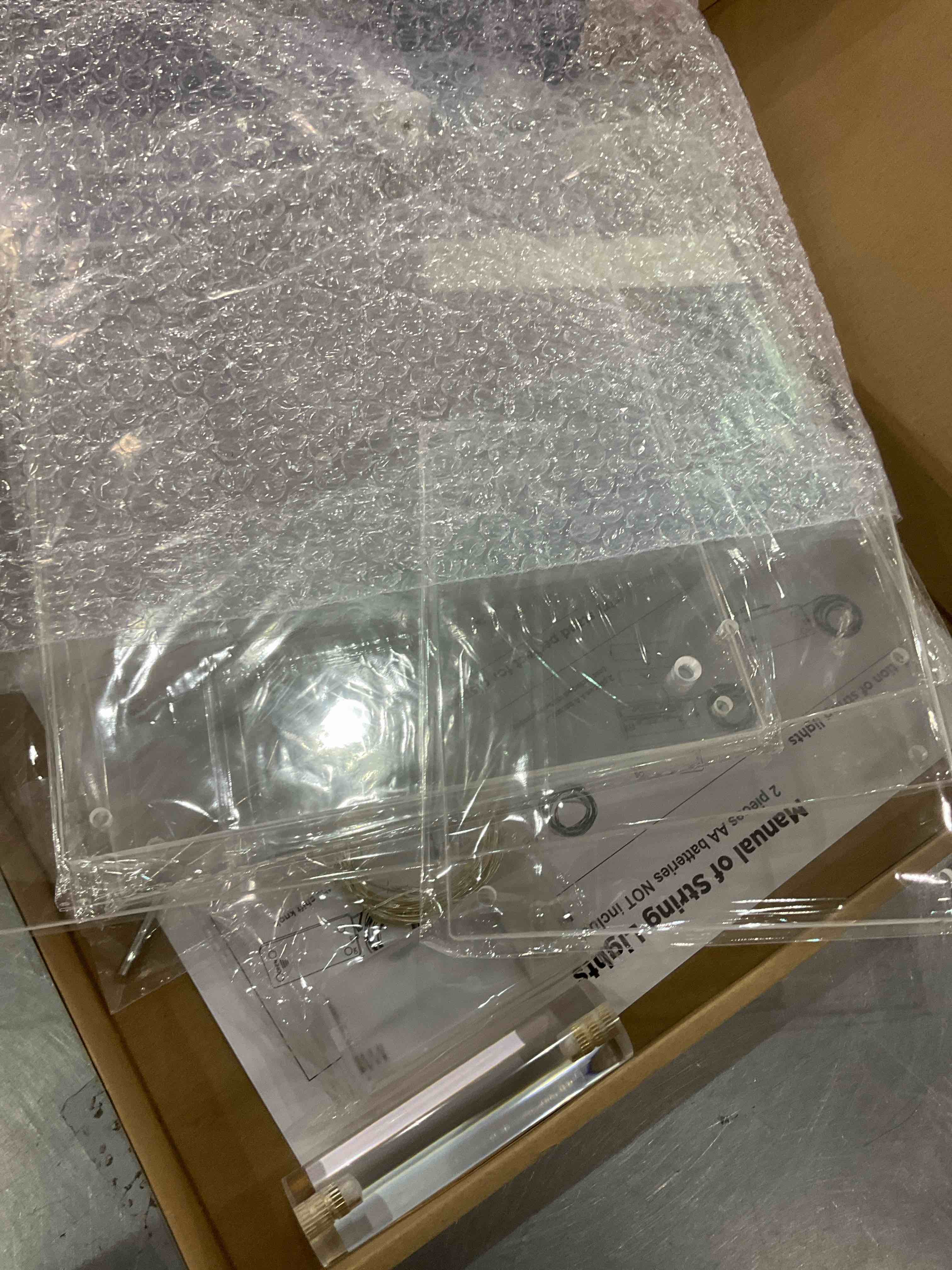 https://s3.amazonaws.com/lotting-images-prod/BargainHunt/EXS01180810_1710417869702.jpeg