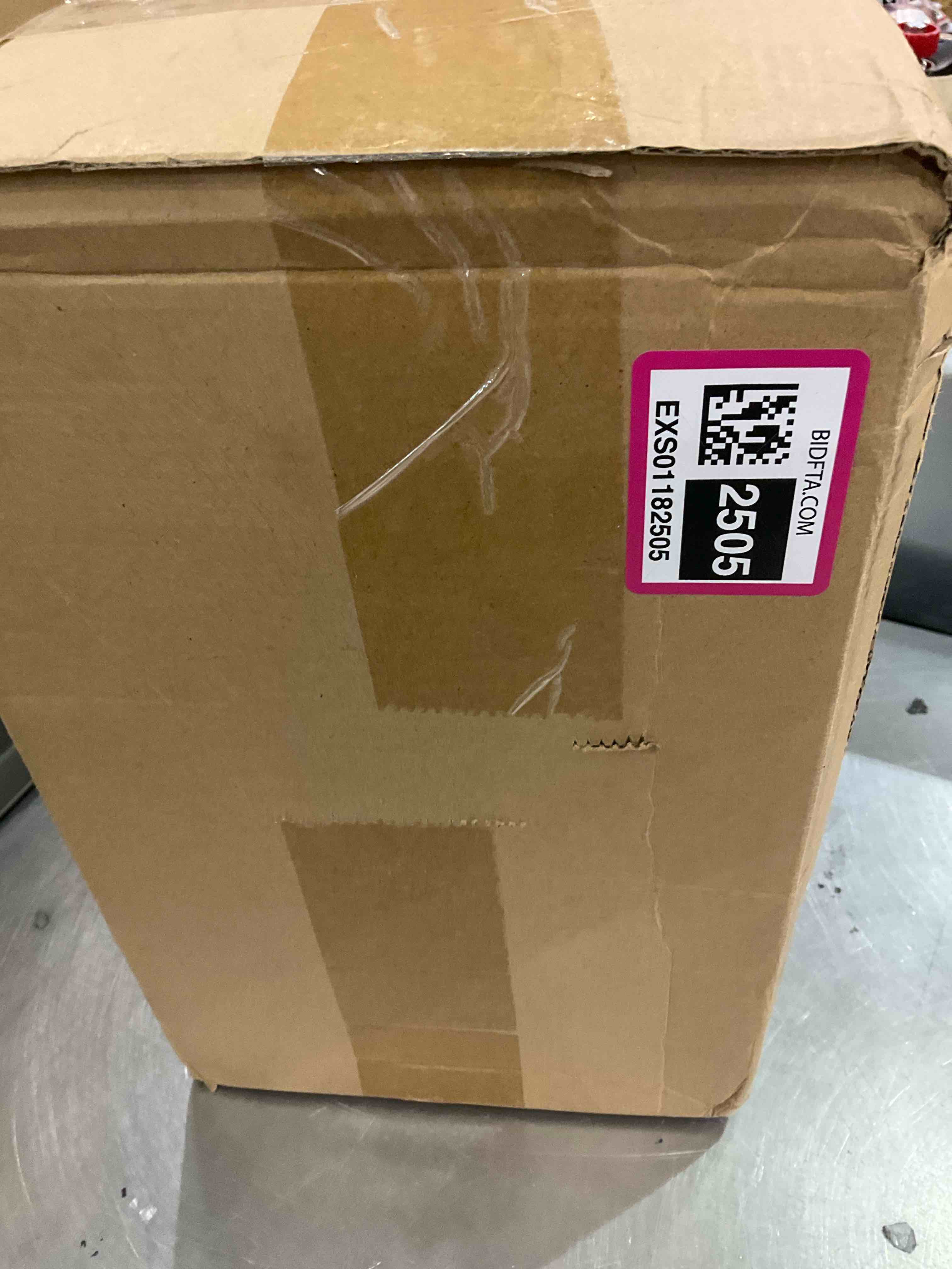 https://s3.amazonaws.com/lotting-images-prod/BargainHunt/EXS01182505_1709318503579.jpeg