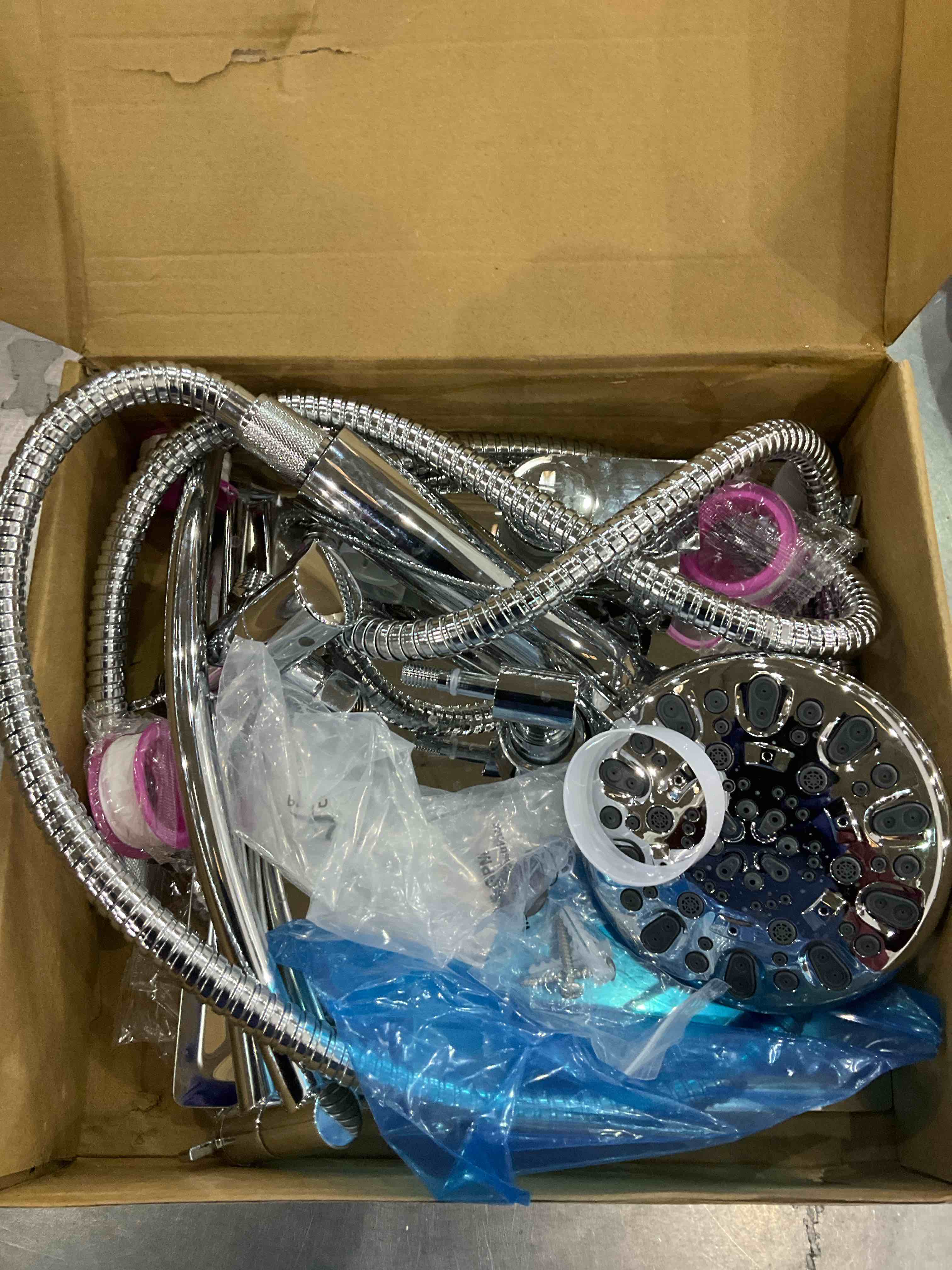 https://s3.amazonaws.com/lotting-images-prod/BargainHunt/EXS01182540_1709557798400.jpeg
