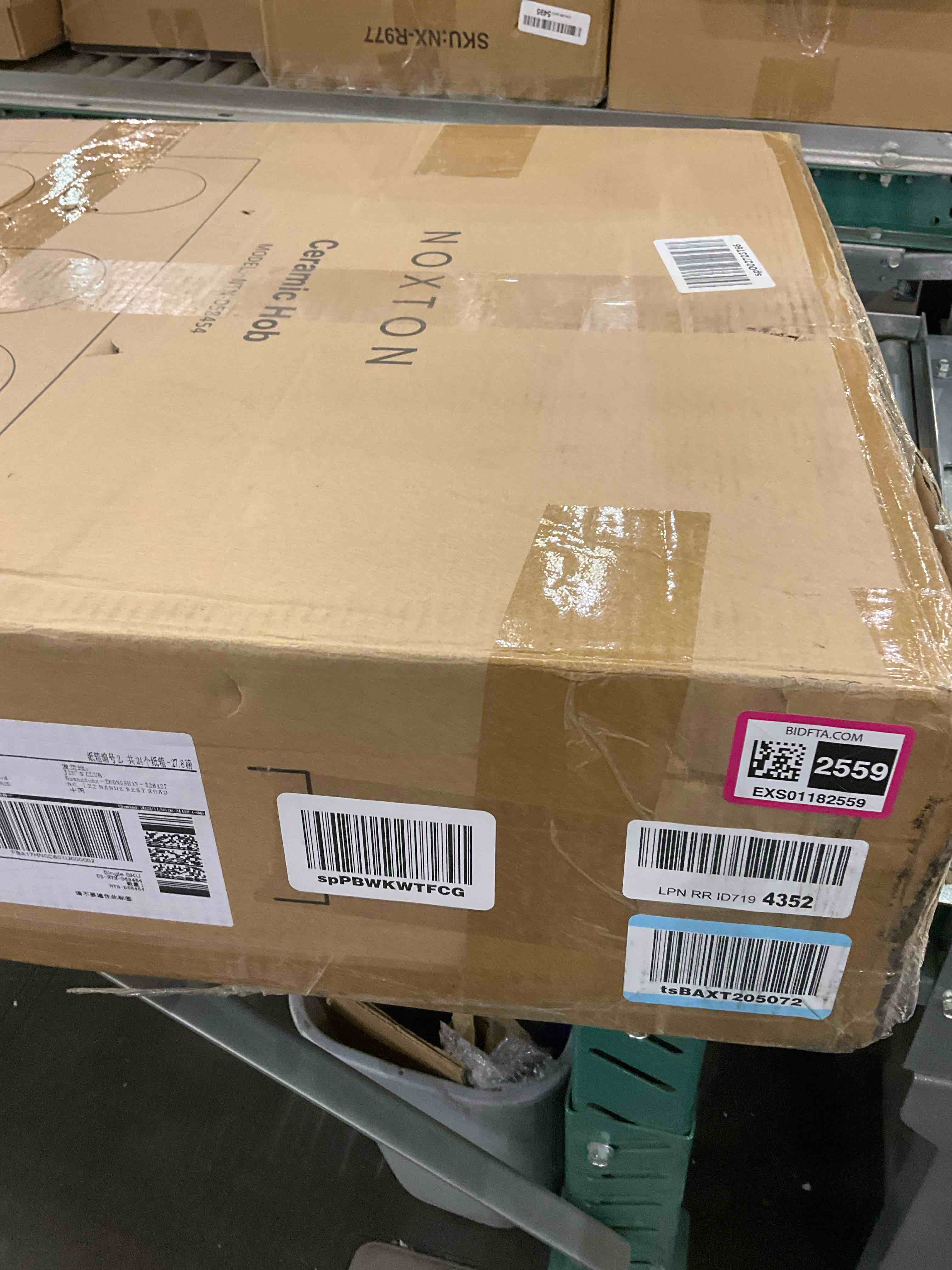 https://s3.amazonaws.com/lotting-images-prod/BargainHunt/EXS01182559_1709562756034.jpeg