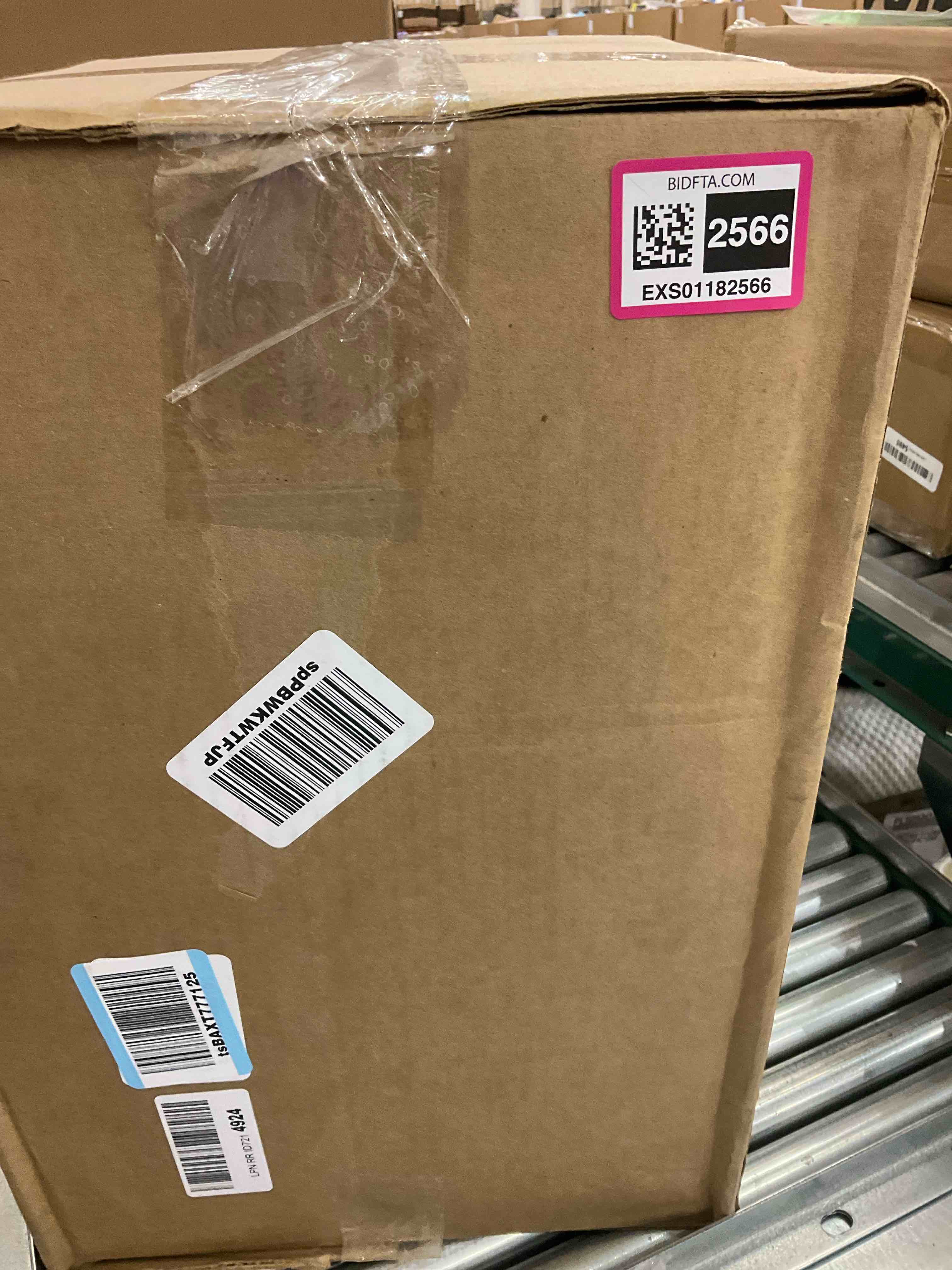 https://s3.amazonaws.com/lotting-images-prod/BargainHunt/EXS01182566_1709563784871.jpeg