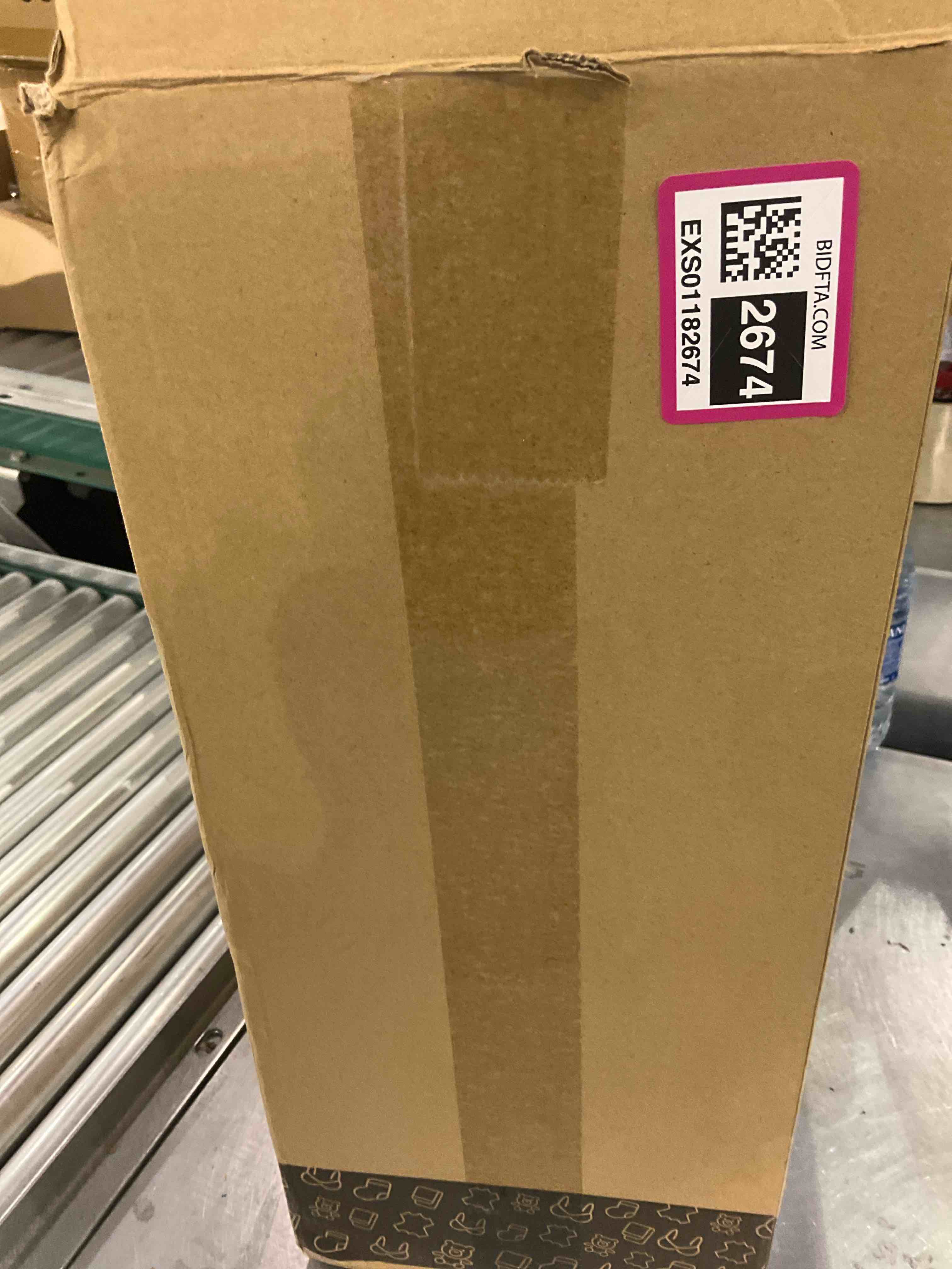 https://s3.amazonaws.com/lotting-images-prod/BargainHunt/EXS01182674_1709642977925.jpeg