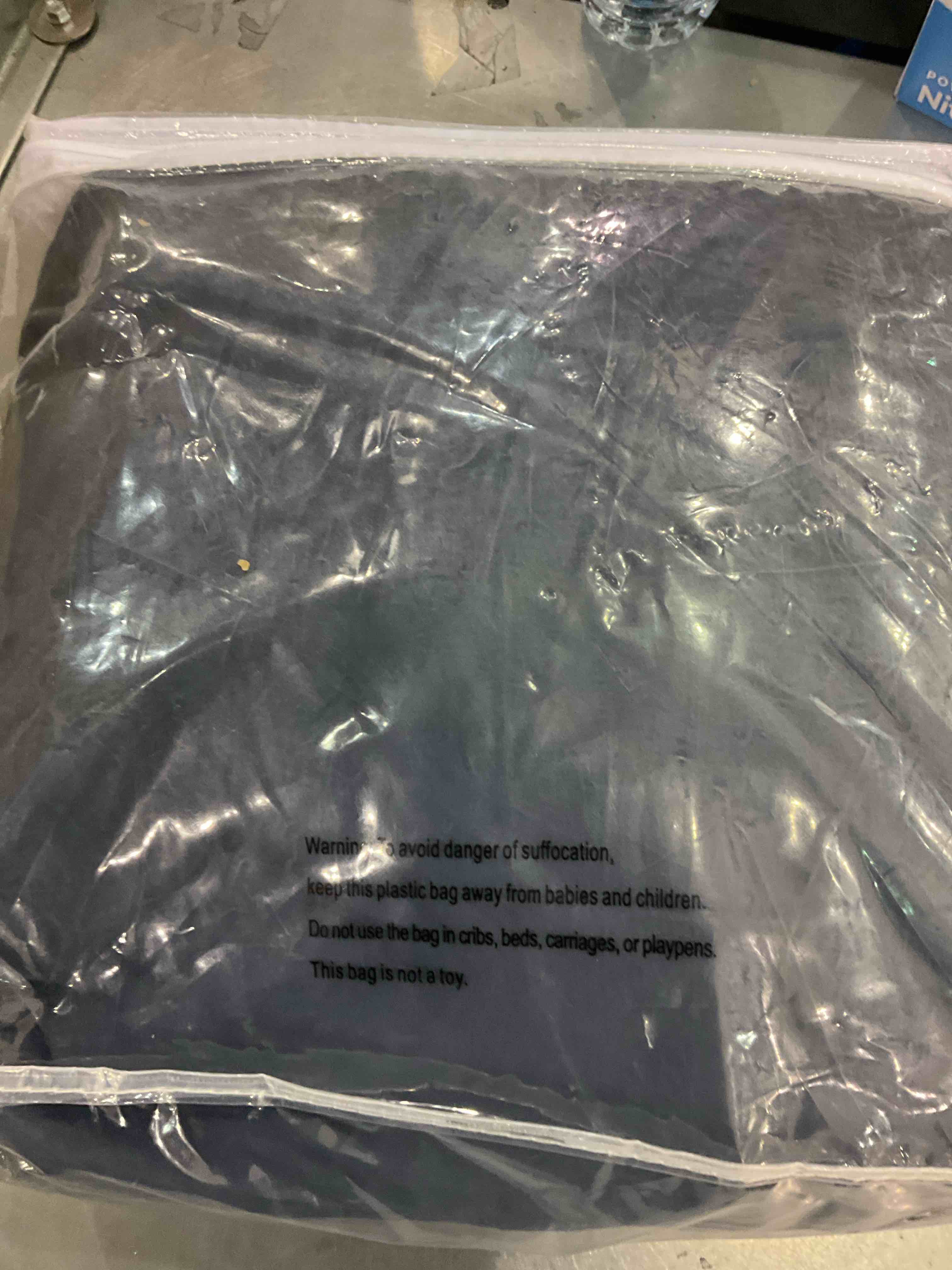 https://s3.amazonaws.com/lotting-images-prod/BargainHunt/EXS01182693_1709645448928.jpeg