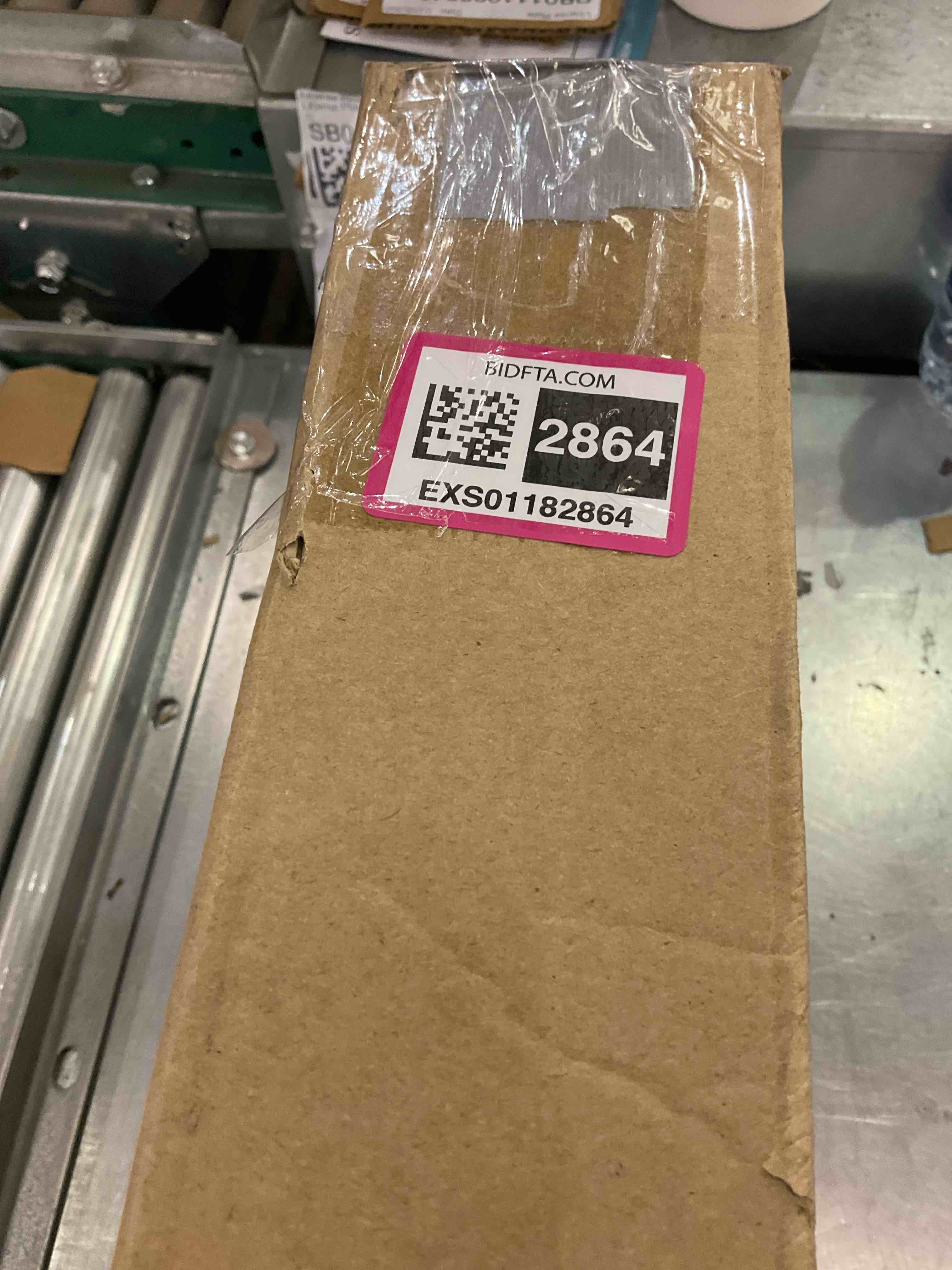 https://s3.amazonaws.com/lotting-images-prod/BargainHunt/EXS01182864_1709735952119.jpeg