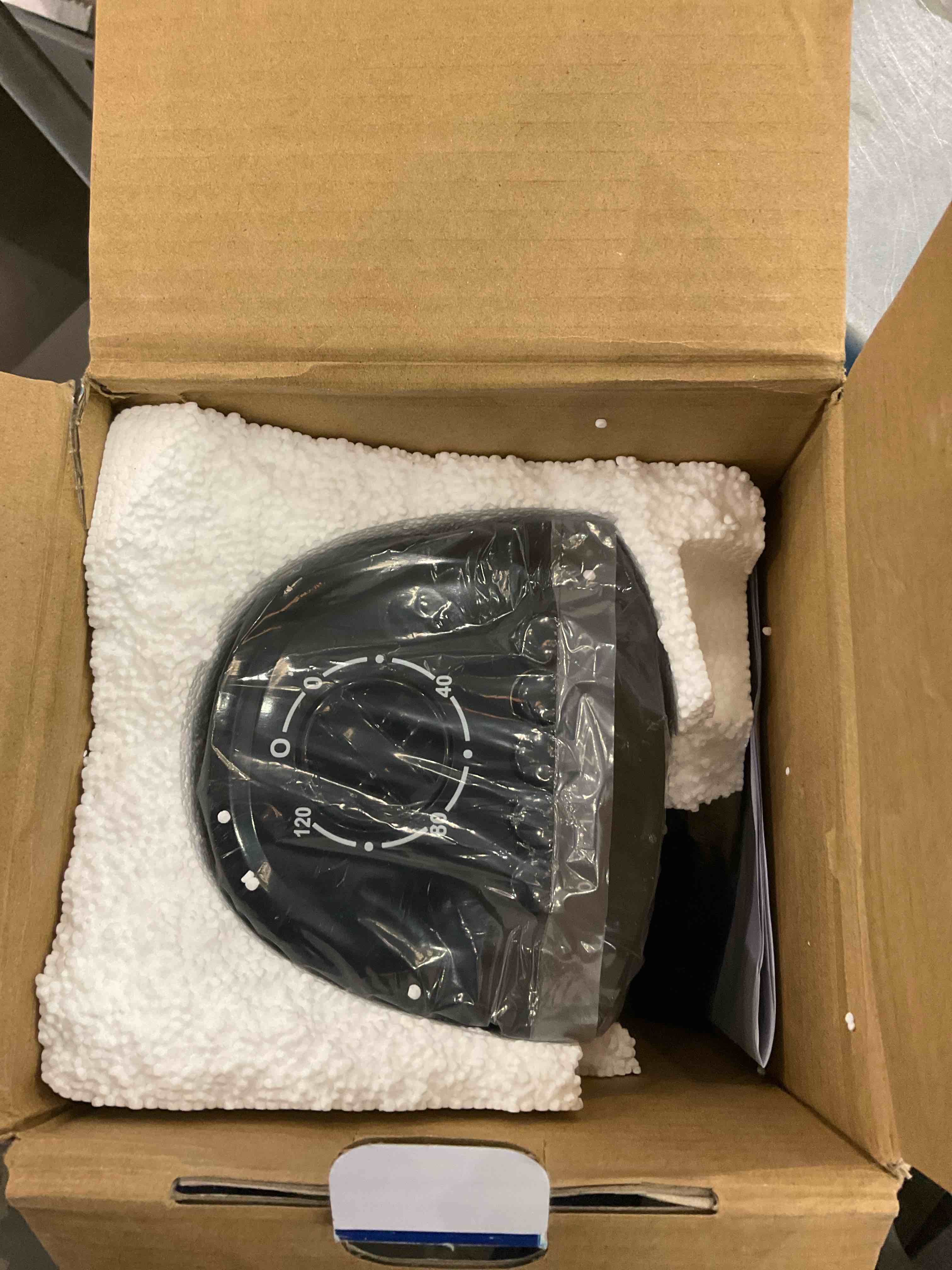 https://s3.amazonaws.com/lotting-images-prod/BargainHunt/EXS01182895_1709742392653.jpeg