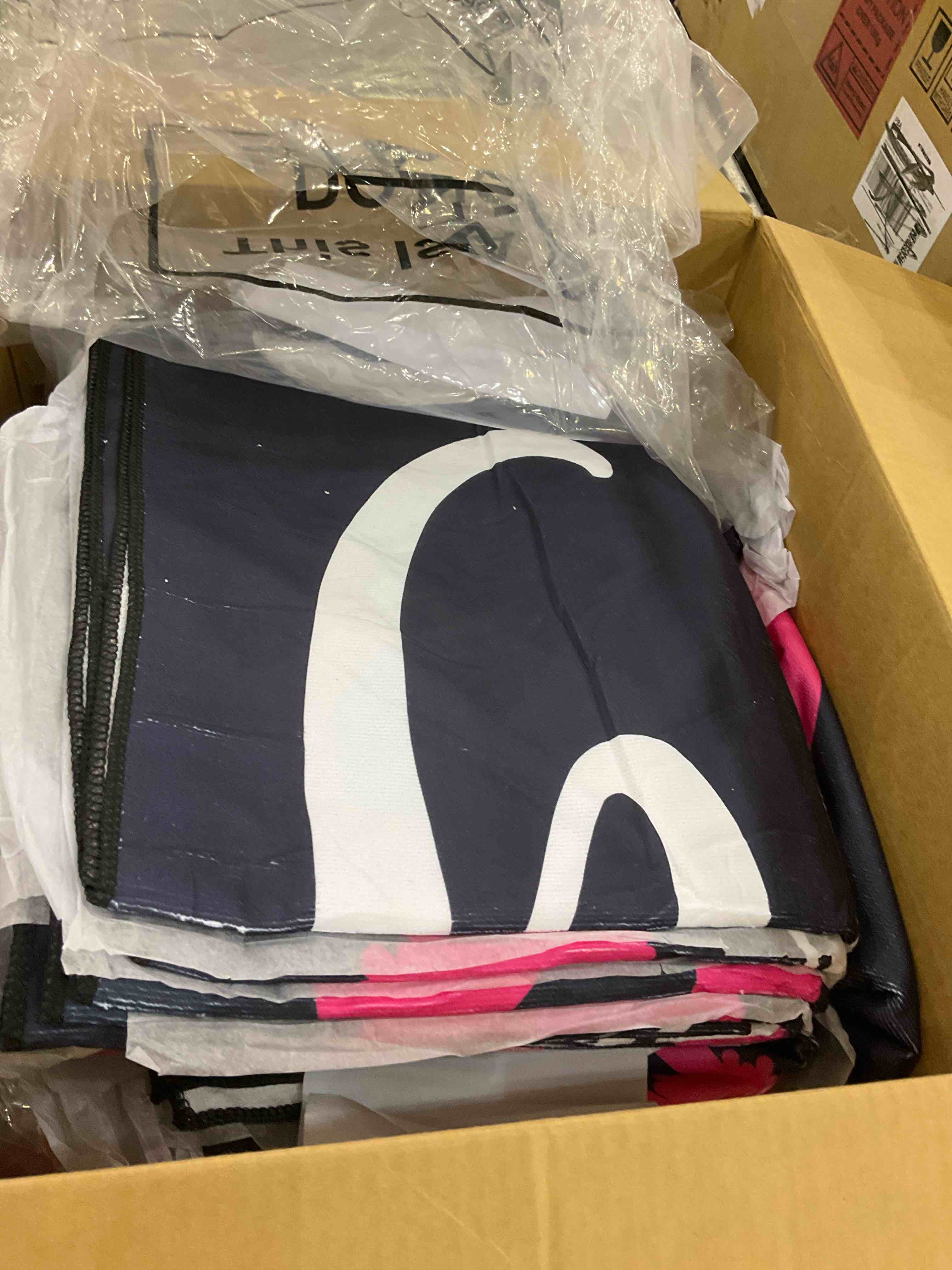 https://s3.amazonaws.com/lotting-images-prod/BargainHunt/EXS01182904_1709743507728.jpeg