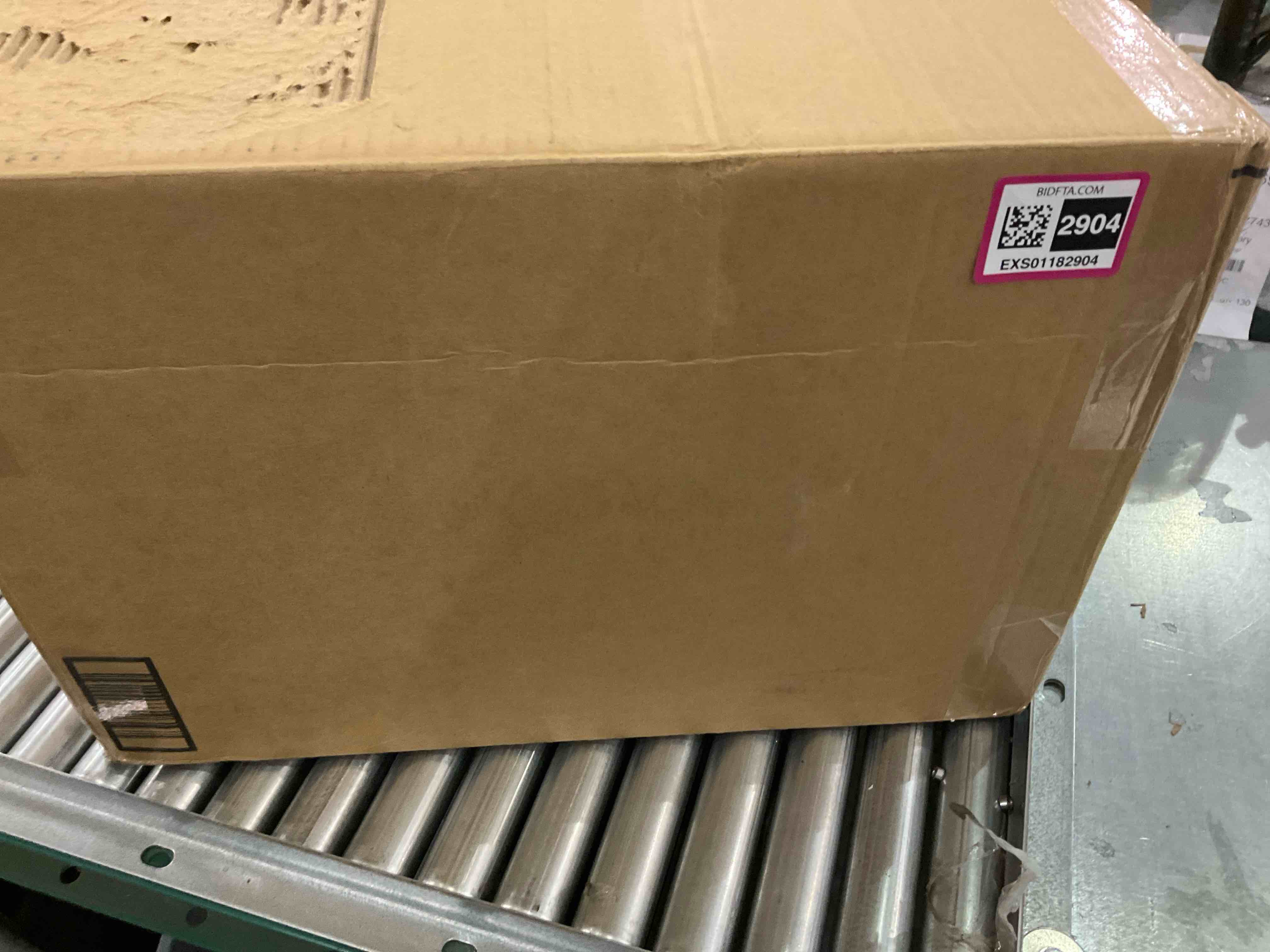 https://s3.amazonaws.com/lotting-images-prod/BargainHunt/EXS01182904_1709743835332.jpeg
