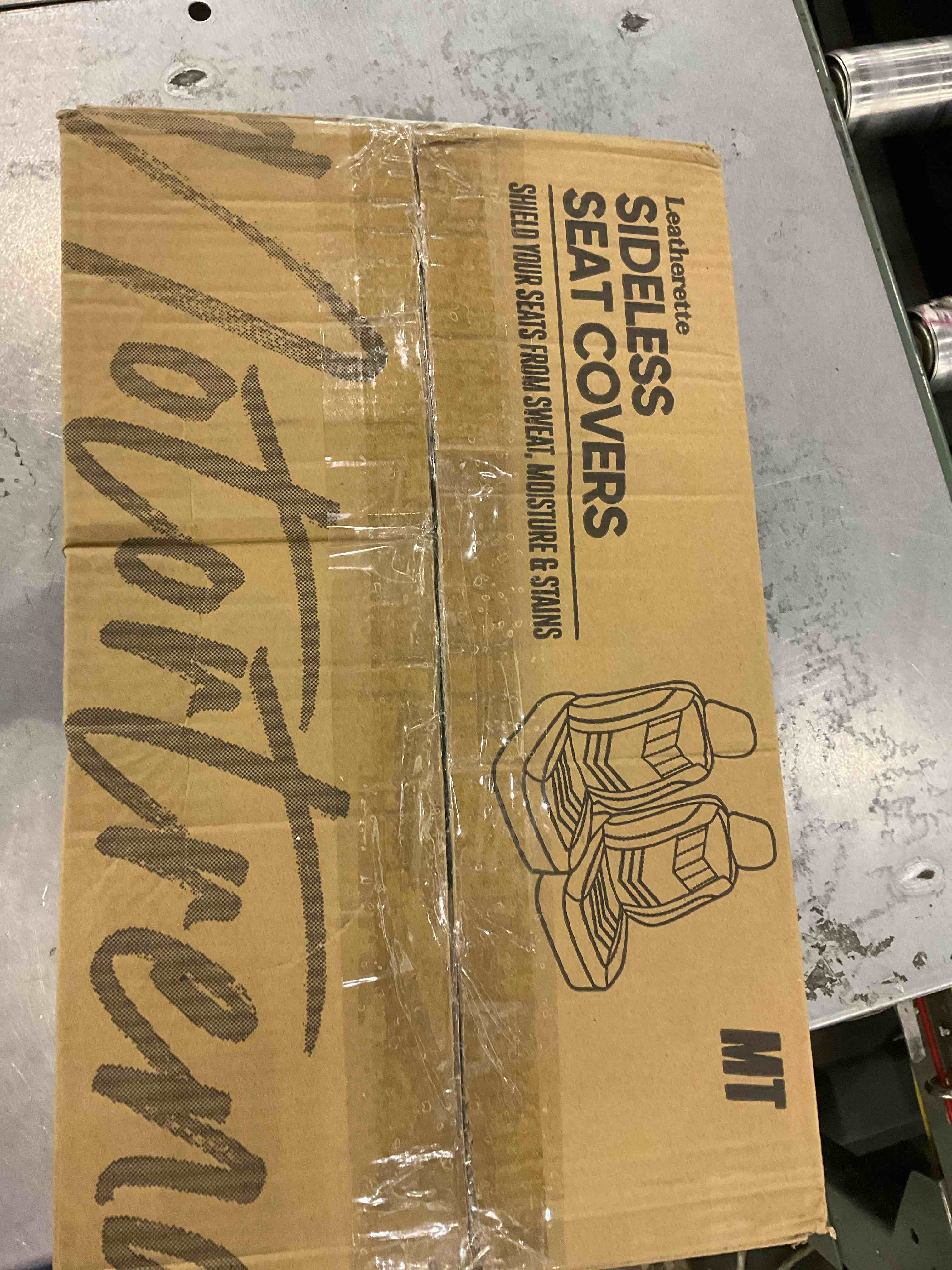 https://s3.amazonaws.com/lotting-images-prod/BargainHunt/EXS01183068_1711540837407.jpeg