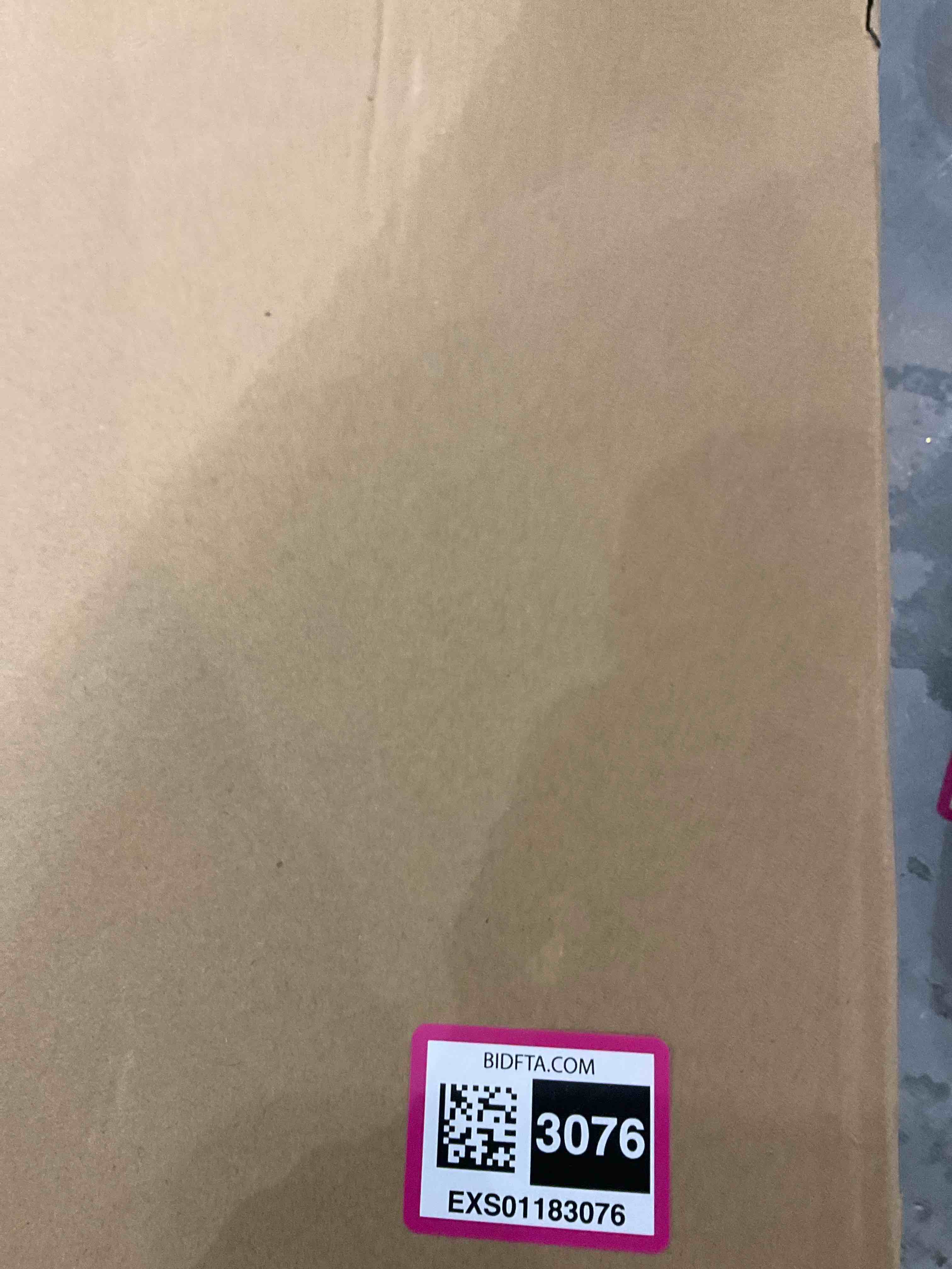 https://s3.amazonaws.com/lotting-images-prod/BargainHunt/EXS01183076_1711474306027.jpeg