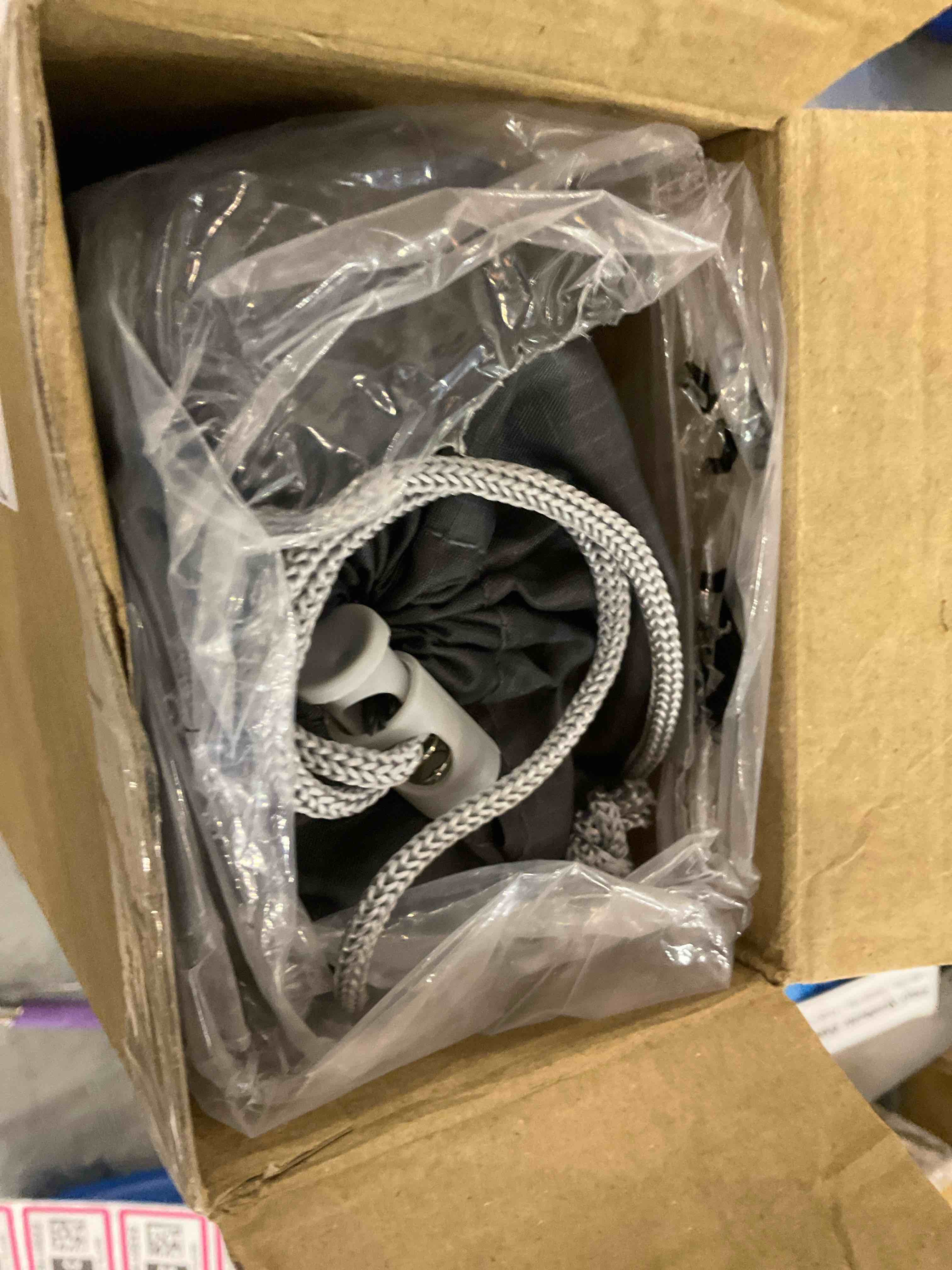 https://s3.amazonaws.com/lotting-images-prod/BargainHunt/EXS01183147_1711547278761.jpeg