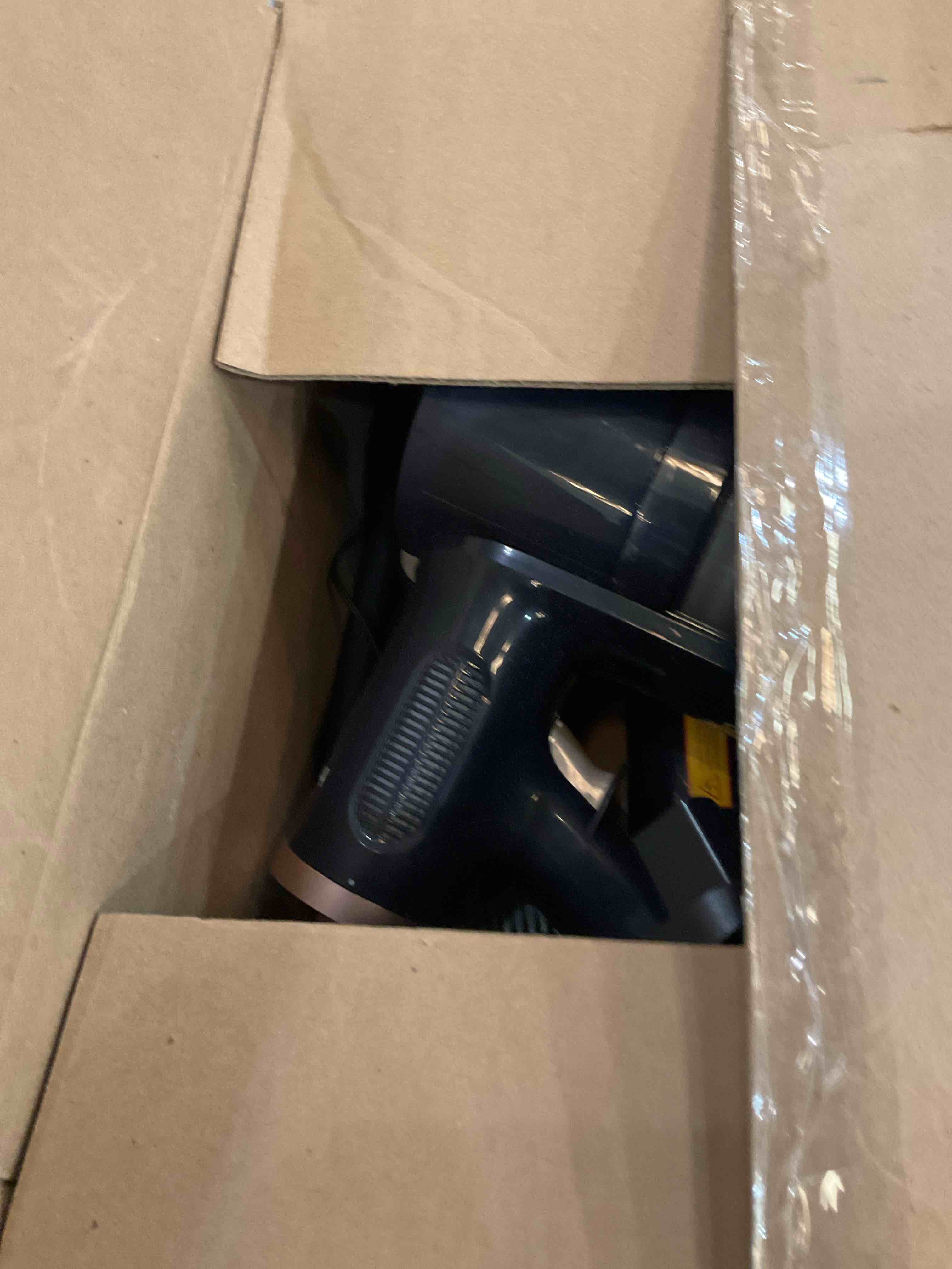 https://s3.amazonaws.com/lotting-images-prod/BargainHunt/EXS01183212_1711564660101.jpeg