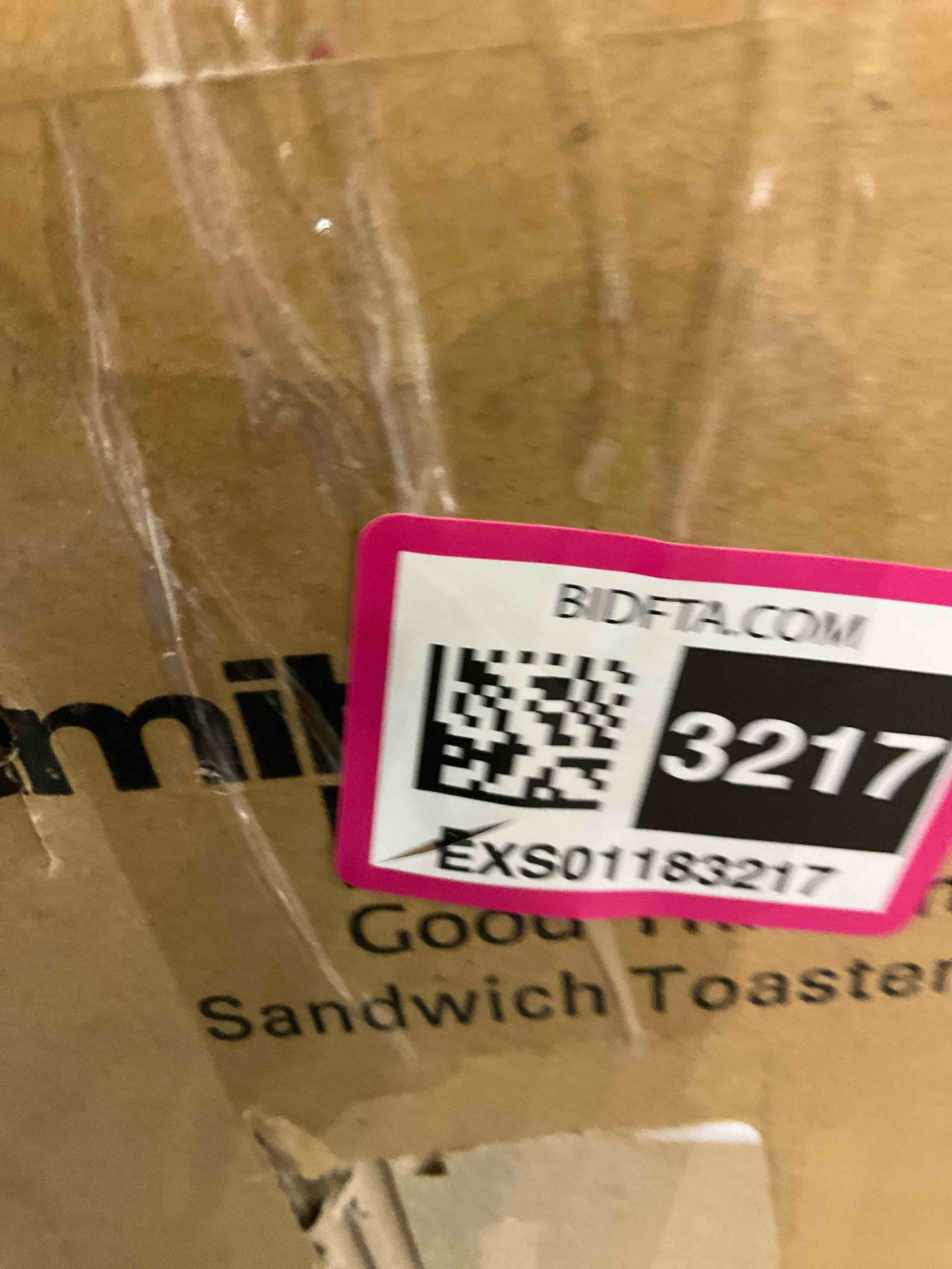 https://s3.amazonaws.com/lotting-images-prod/BargainHunt/EXS01183217_1711565615932.jpeg
