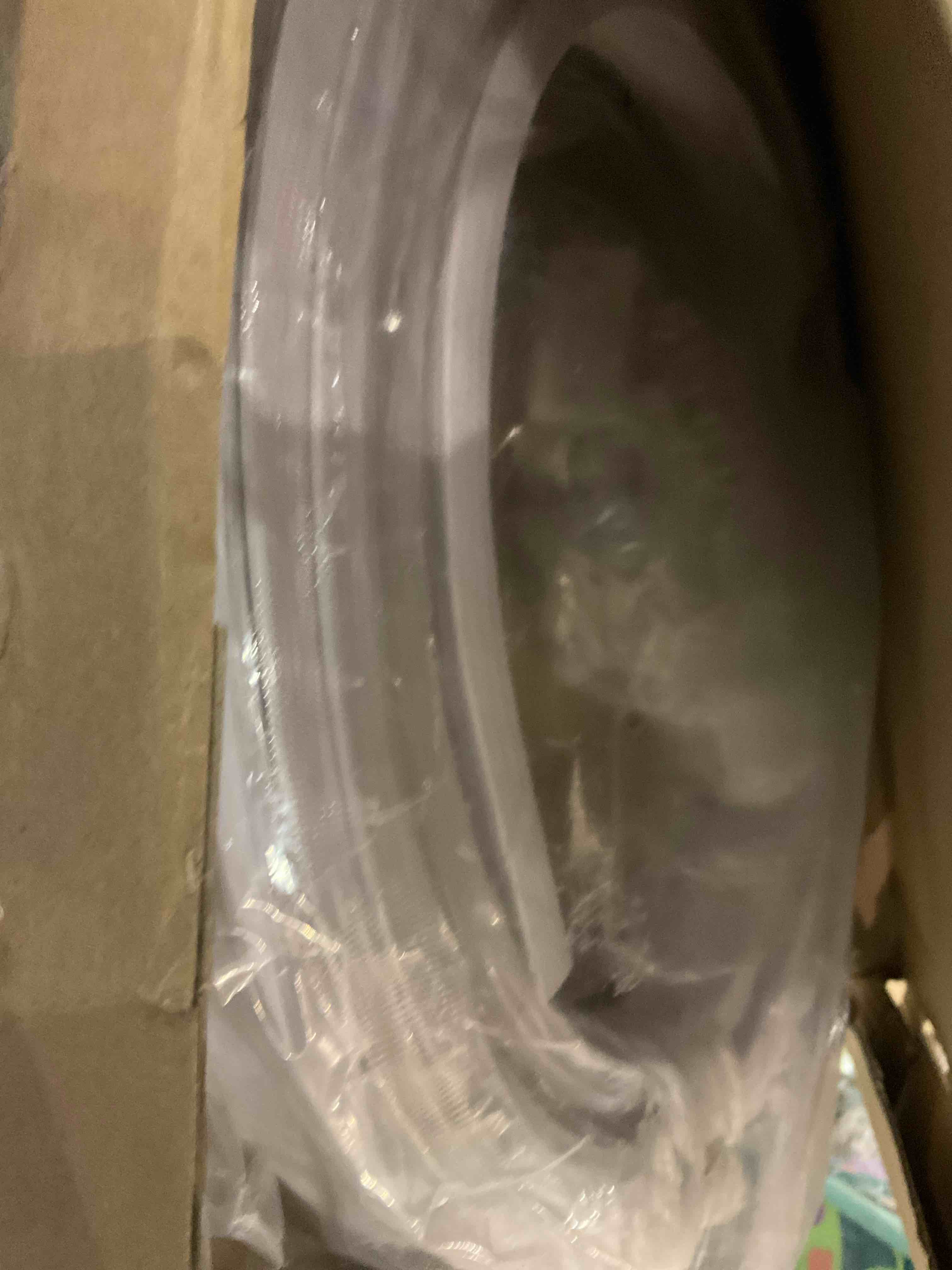 https://s3.amazonaws.com/lotting-images-prod/BargainHunt/EXS01183257_1711626363446.jpeg