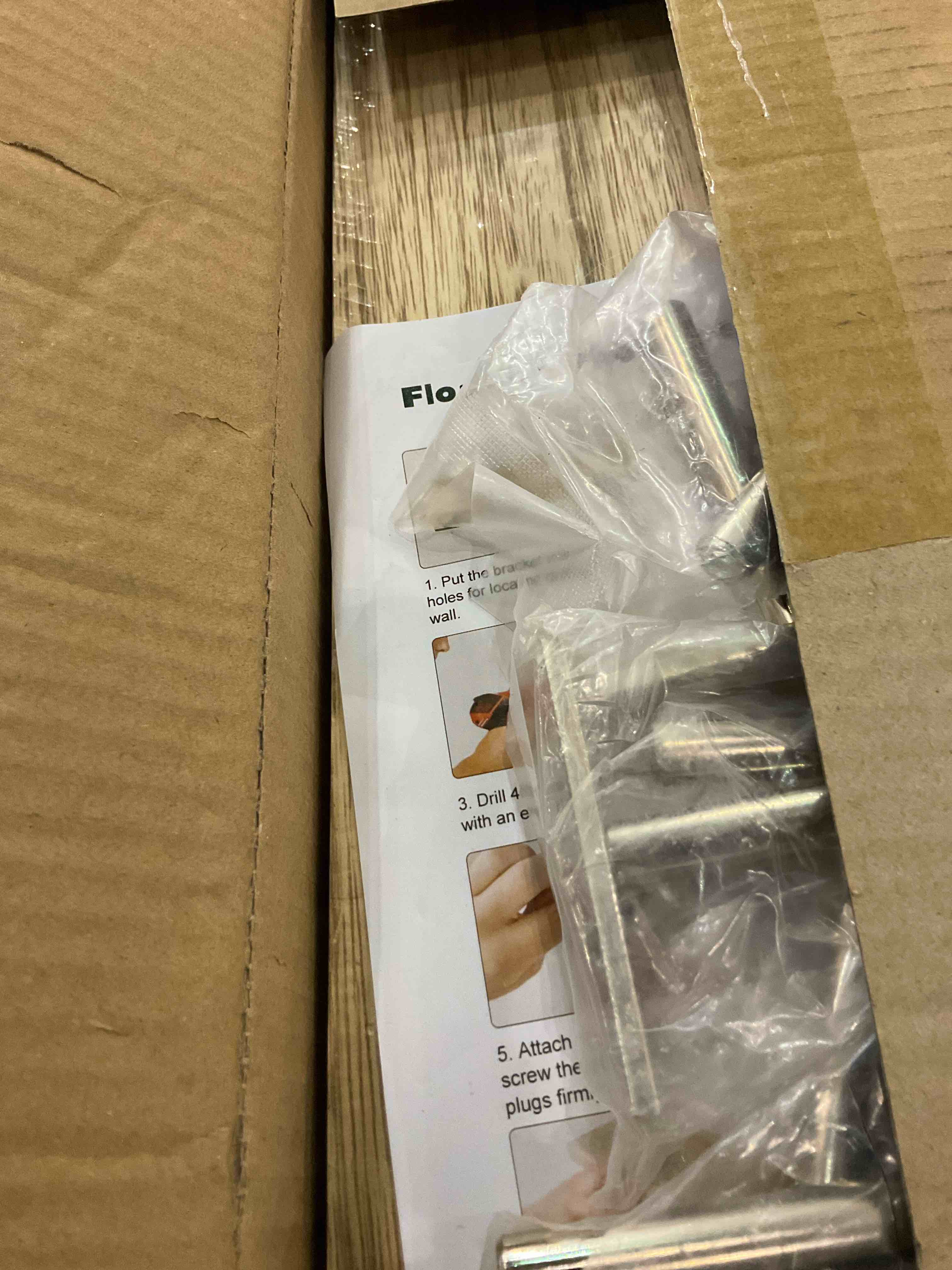https://s3.amazonaws.com/lotting-images-prod/BargainHunt/EXS01183479_1711969862376.jpeg