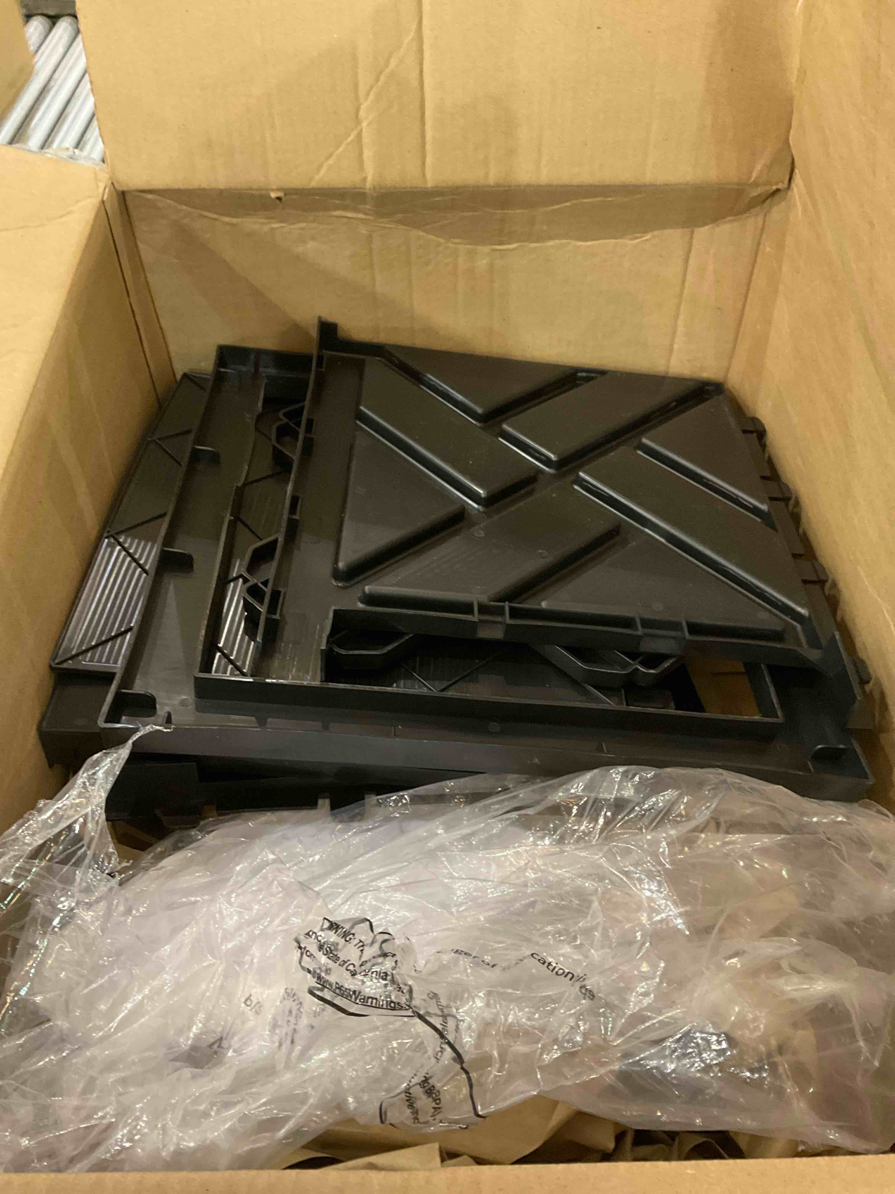 https://s3.amazonaws.com/lotting-images-prod/BargainHunt/EXS01183709_1709221847563.jpeg