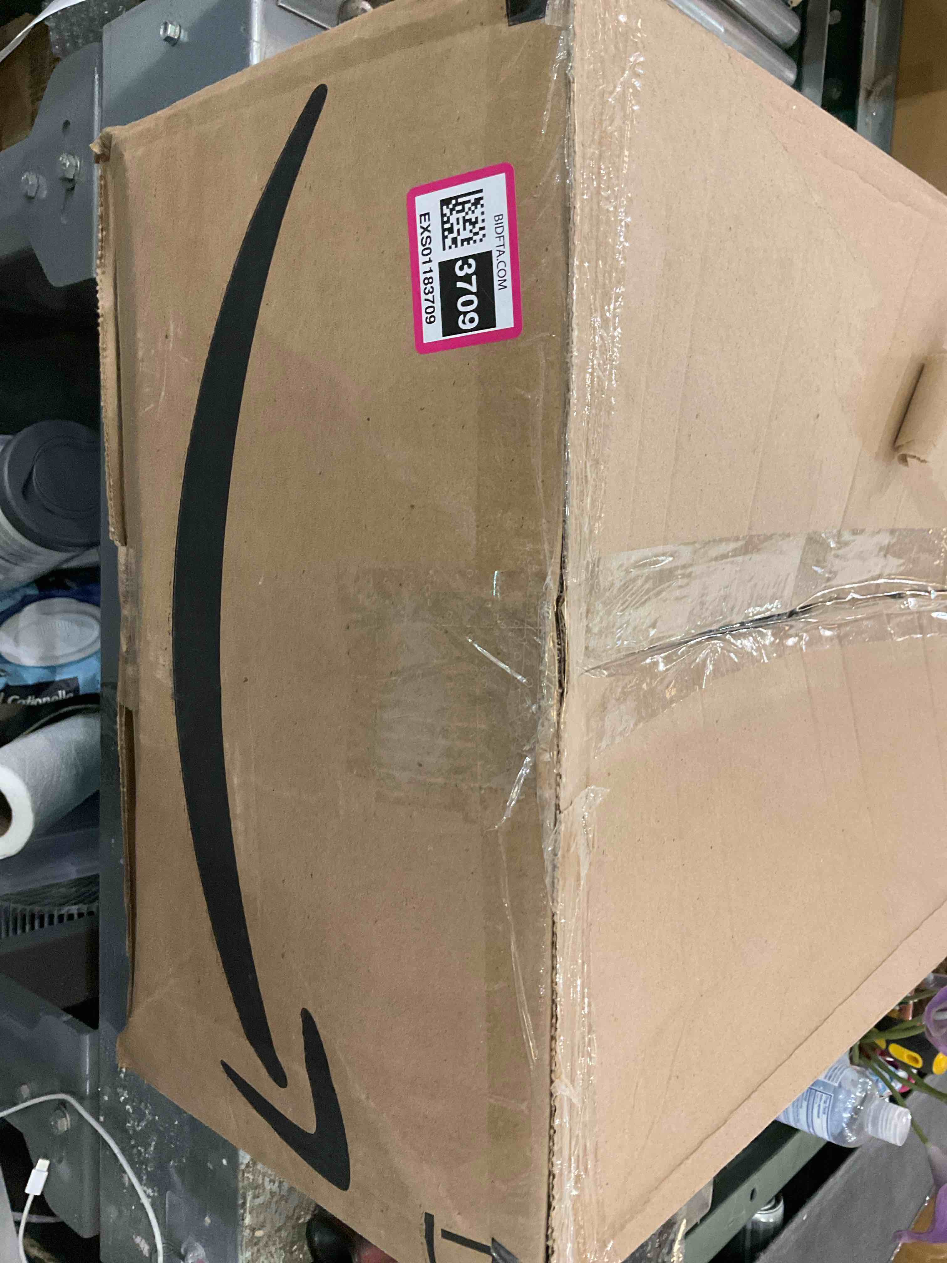 https://s3.amazonaws.com/lotting-images-prod/BargainHunt/EXS01183709_1709221906173.jpeg
