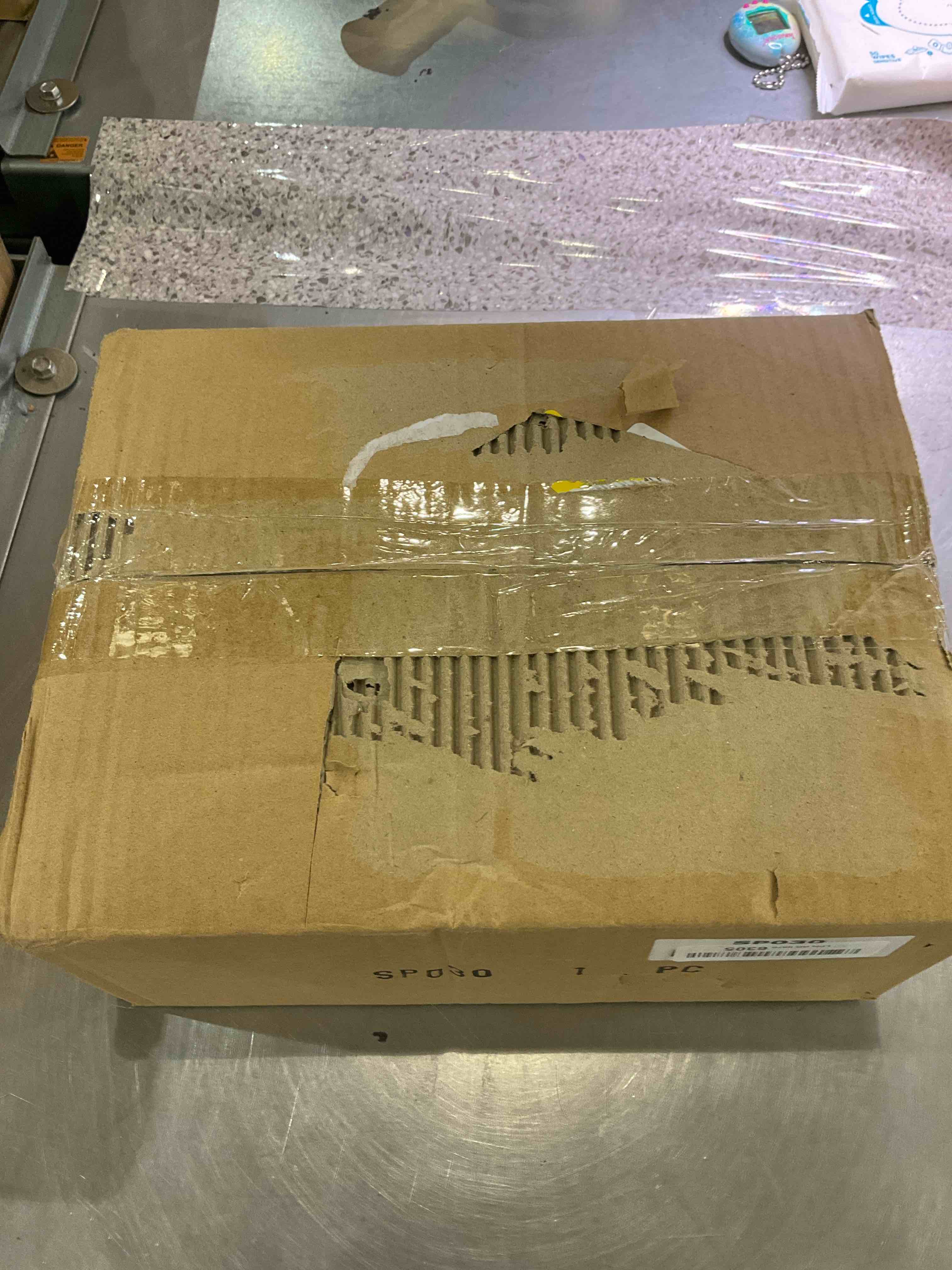 https://s3.amazonaws.com/lotting-images-prod/BargainHunt/EXS01183928_1709318686250.jpeg