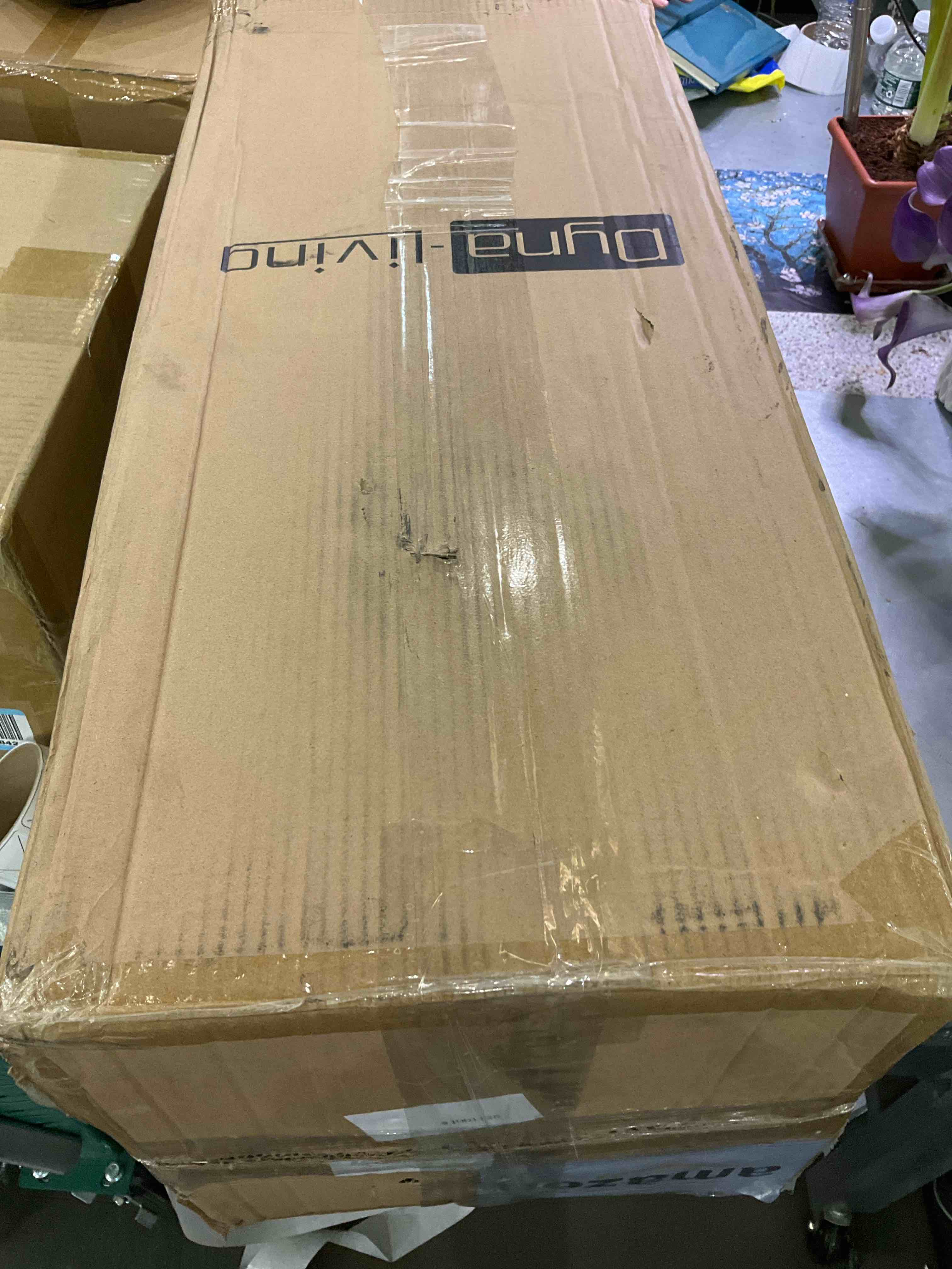 https://s3.amazonaws.com/lotting-images-prod/BargainHunt/EXS01184000_1709576204712.jpeg