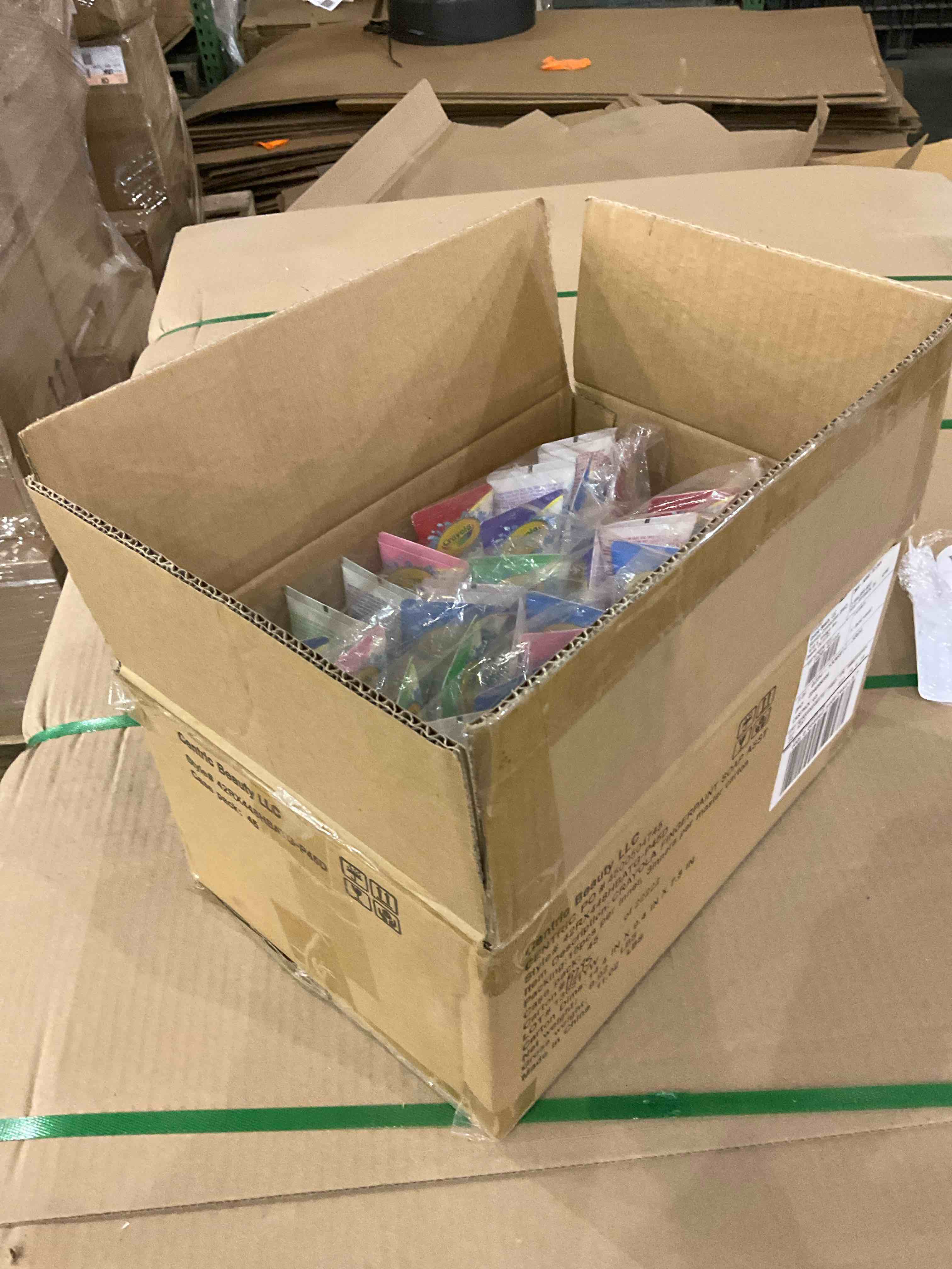 https://s3.amazonaws.com/lotting-images-prod/BargainHunt/EXS01184092_1710938211409.jpeg