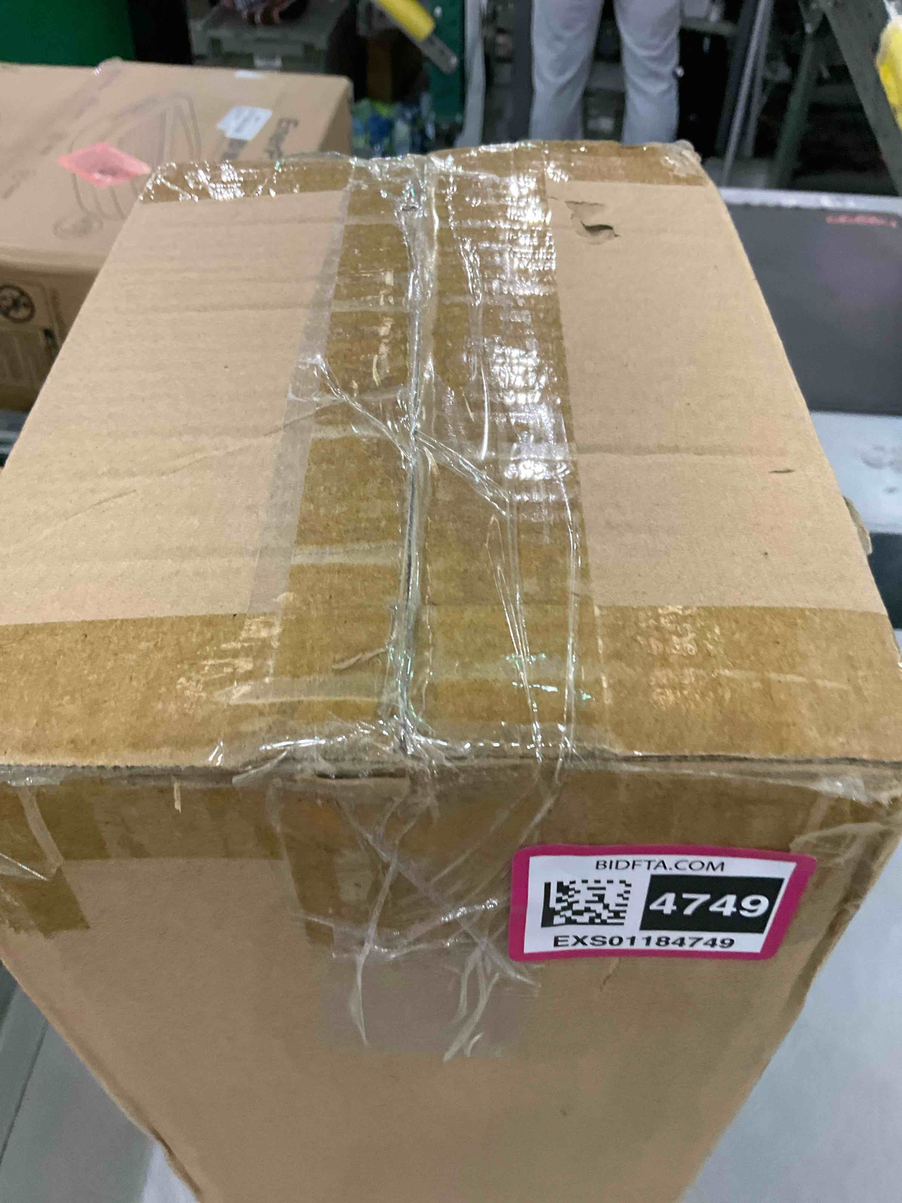 https://s3.amazonaws.com/lotting-images-prod/BargainHunt/EXS01184749_1709323166135.jpeg