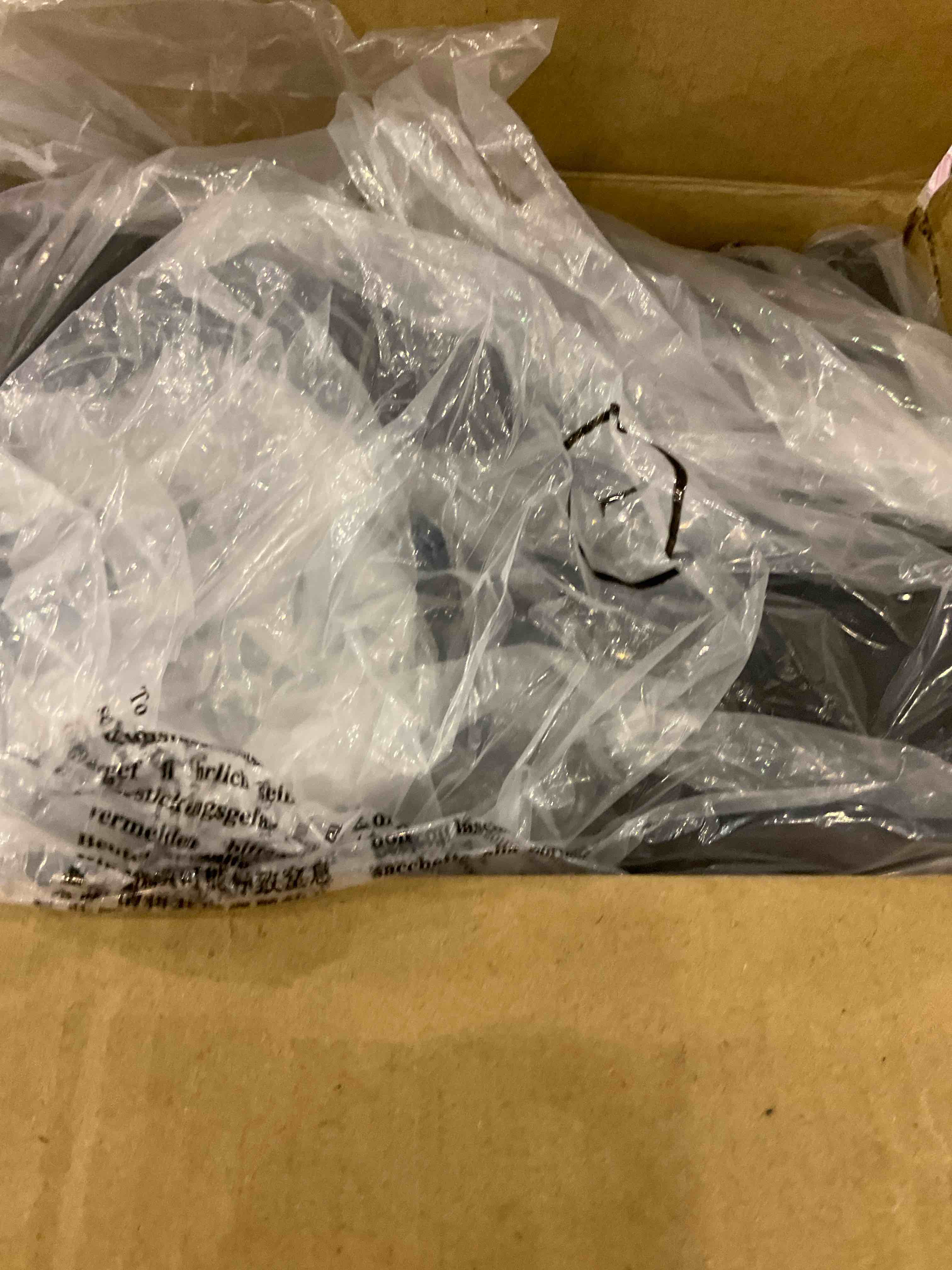 https://s3.amazonaws.com/lotting-images-prod/BargainHunt/EXS01184749_1709323423366.jpeg