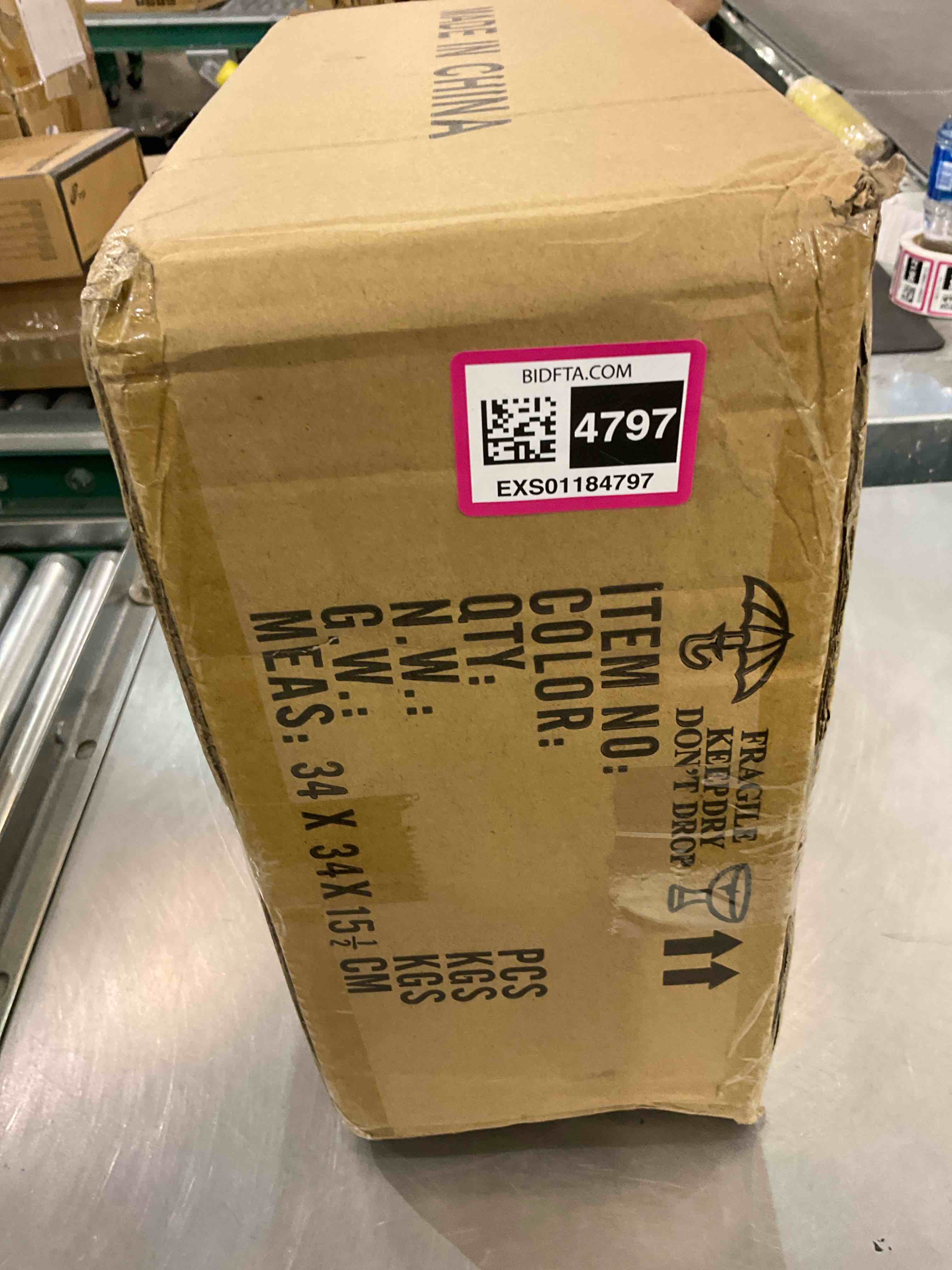 https://s3.amazonaws.com/lotting-images-prod/BargainHunt/EXS01184797_1709563450298.jpeg