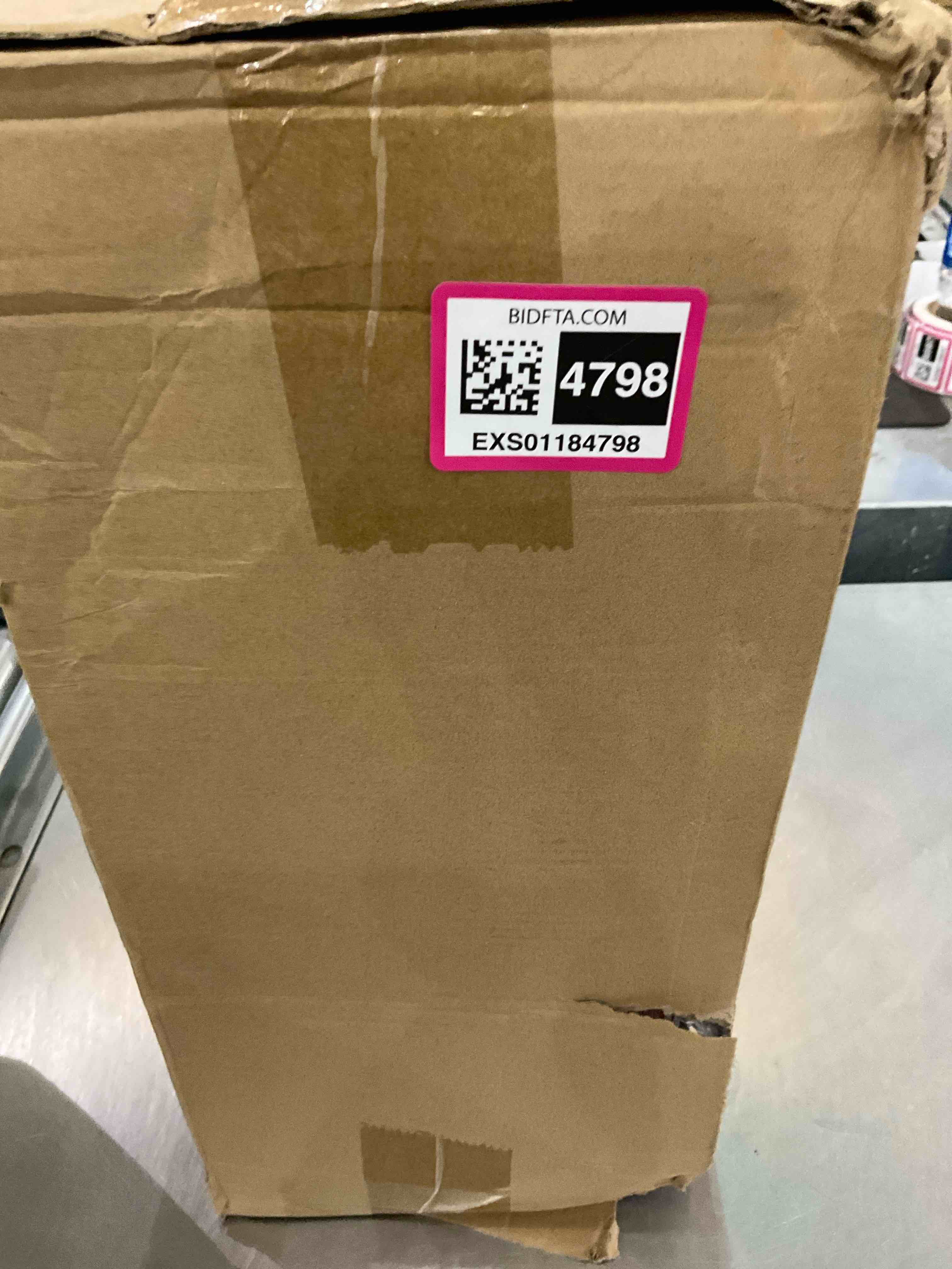 https://s3.amazonaws.com/lotting-images-prod/BargainHunt/EXS01184798_1709563304257.jpeg