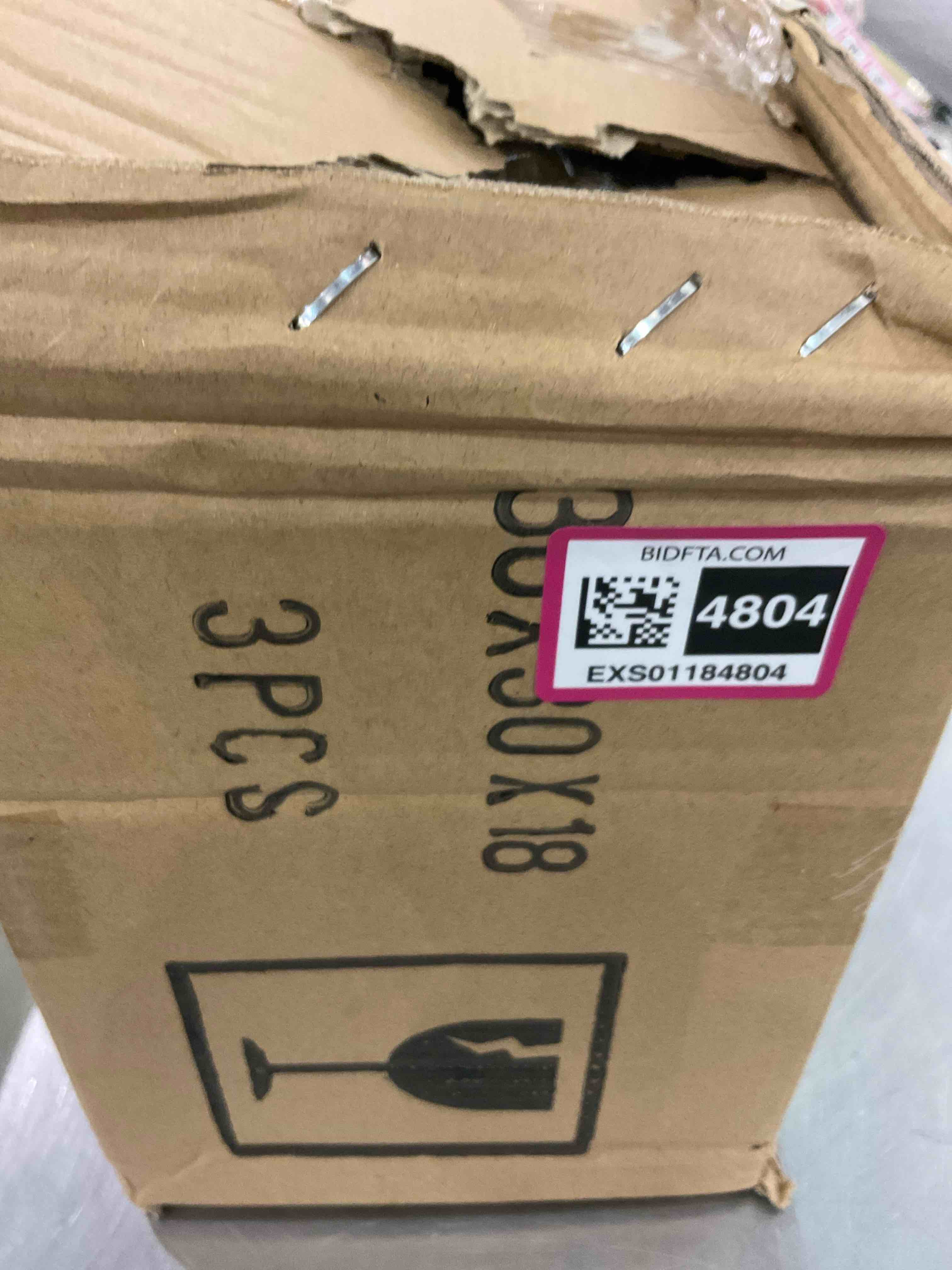https://s3.amazonaws.com/lotting-images-prod/BargainHunt/EXS01184804_1709560255910.jpeg