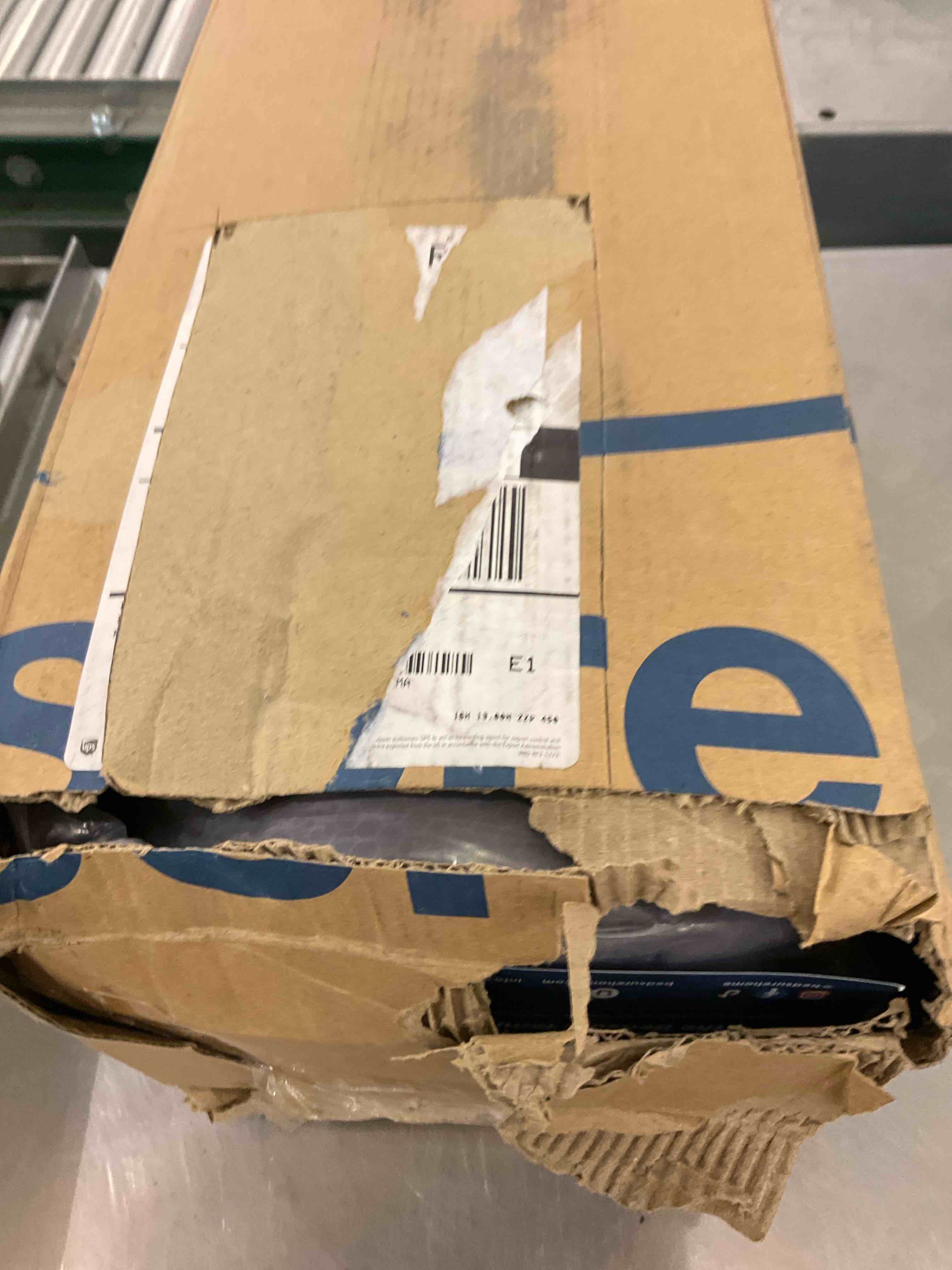 https://s3.amazonaws.com/lotting-images-prod/BargainHunt/EXS01184879_1709582387472.jpeg