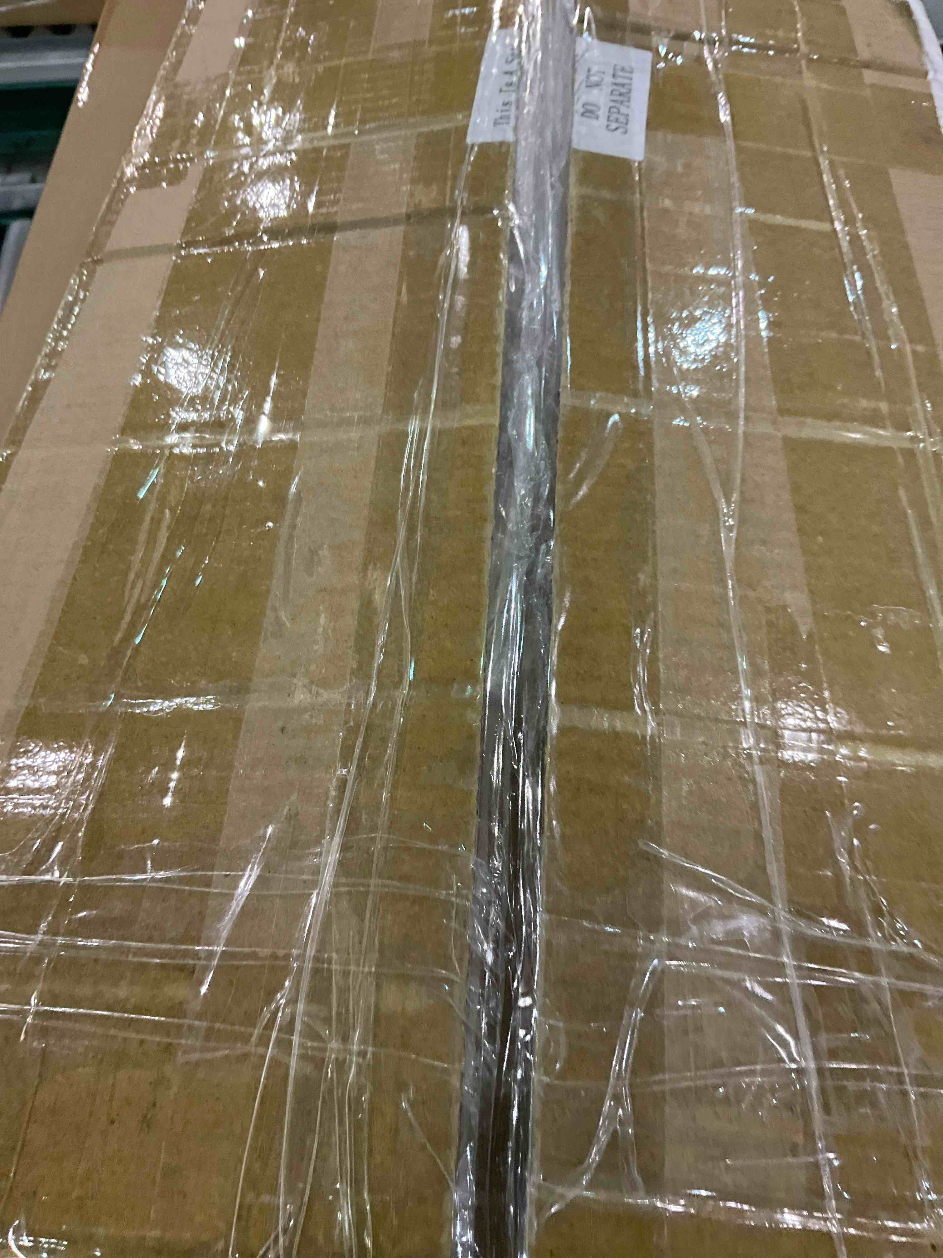 https://s3.amazonaws.com/lotting-images-prod/BargainHunt/EXS01184937_1709733237497.jpeg