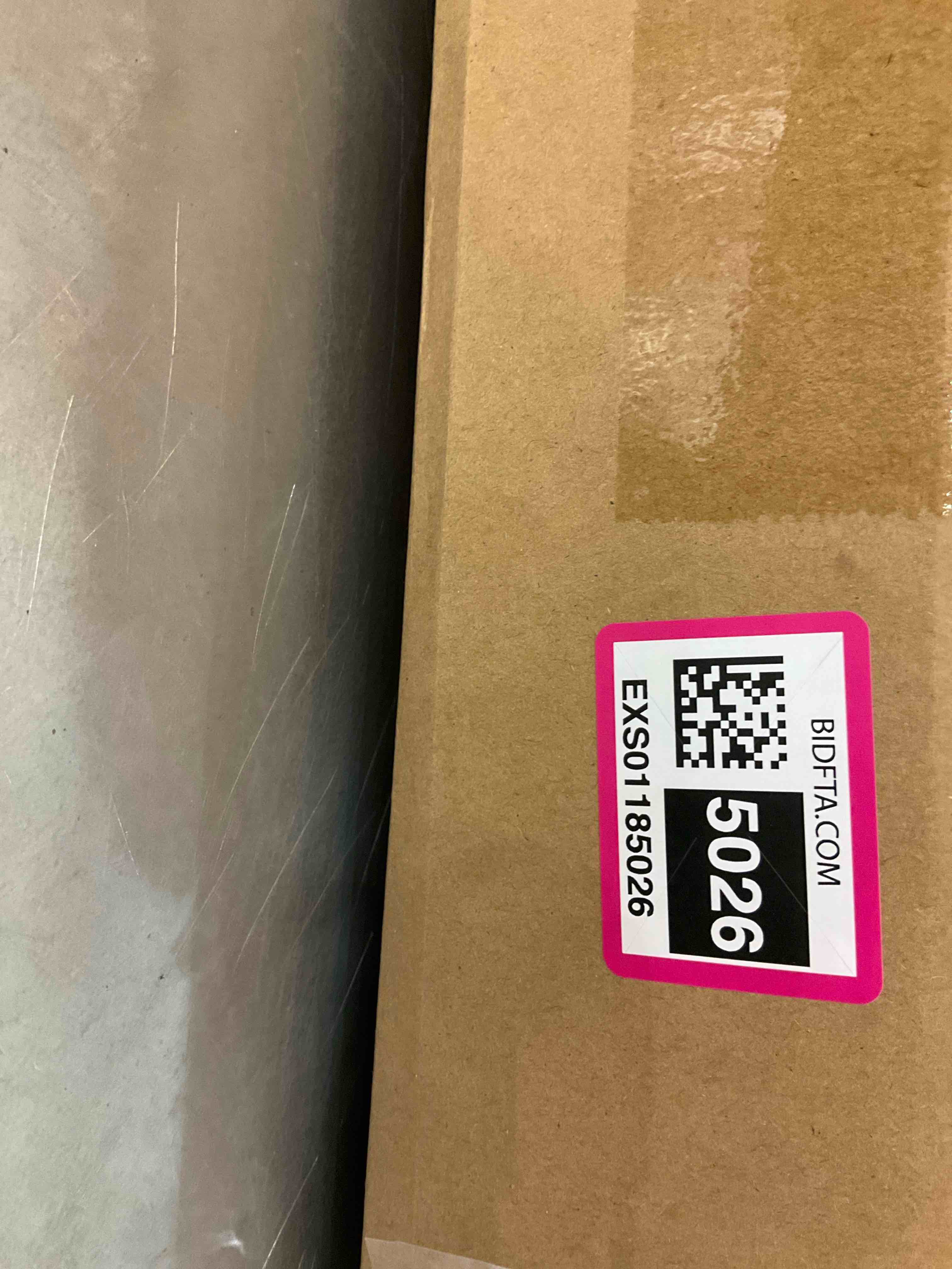 https://s3.amazonaws.com/lotting-images-prod/BargainHunt/EXS01185026_1710183090874.jpeg