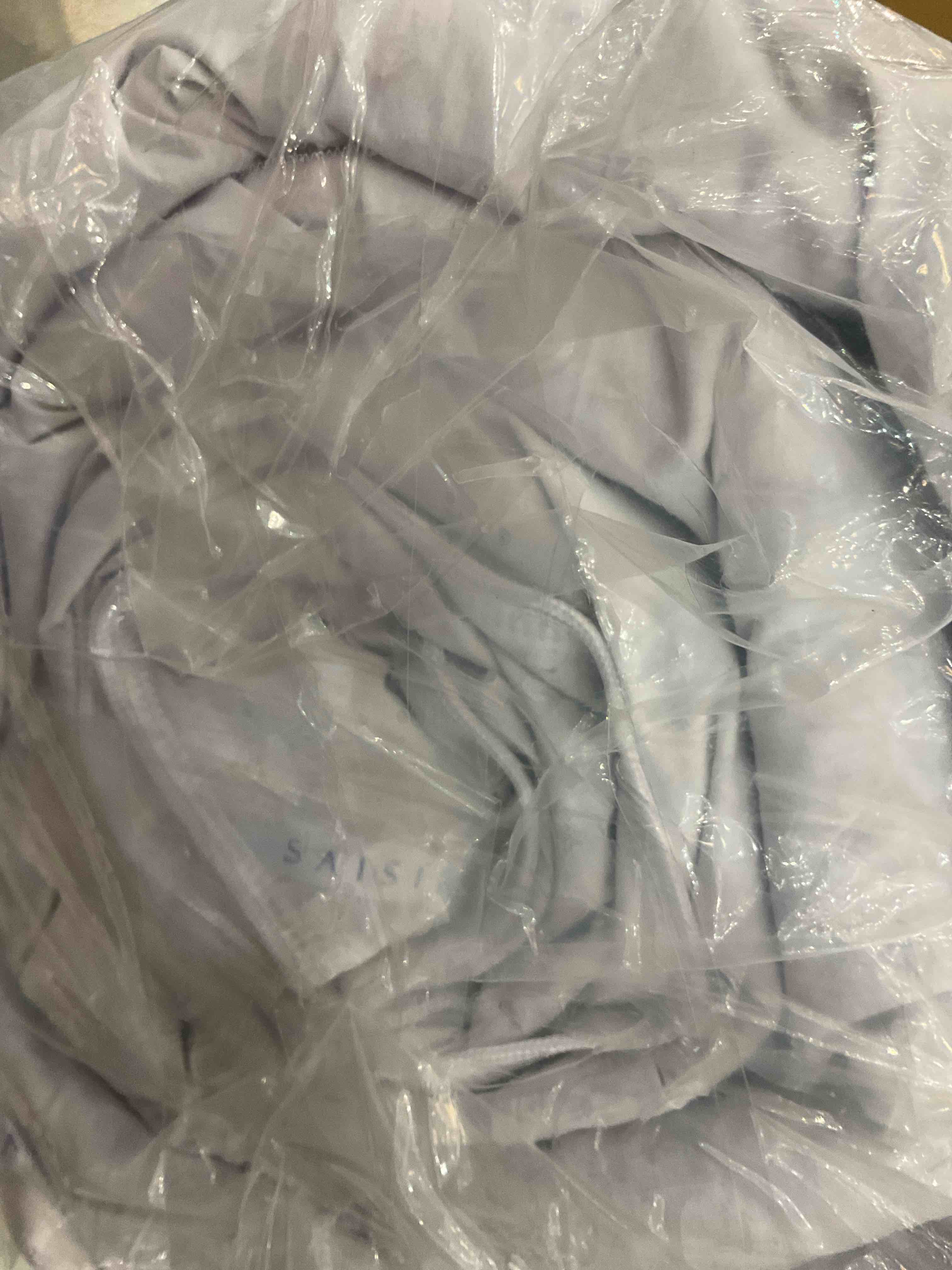 https://s3.amazonaws.com/lotting-images-prod/BargainHunt/EXS01185074_1710270696959.jpeg