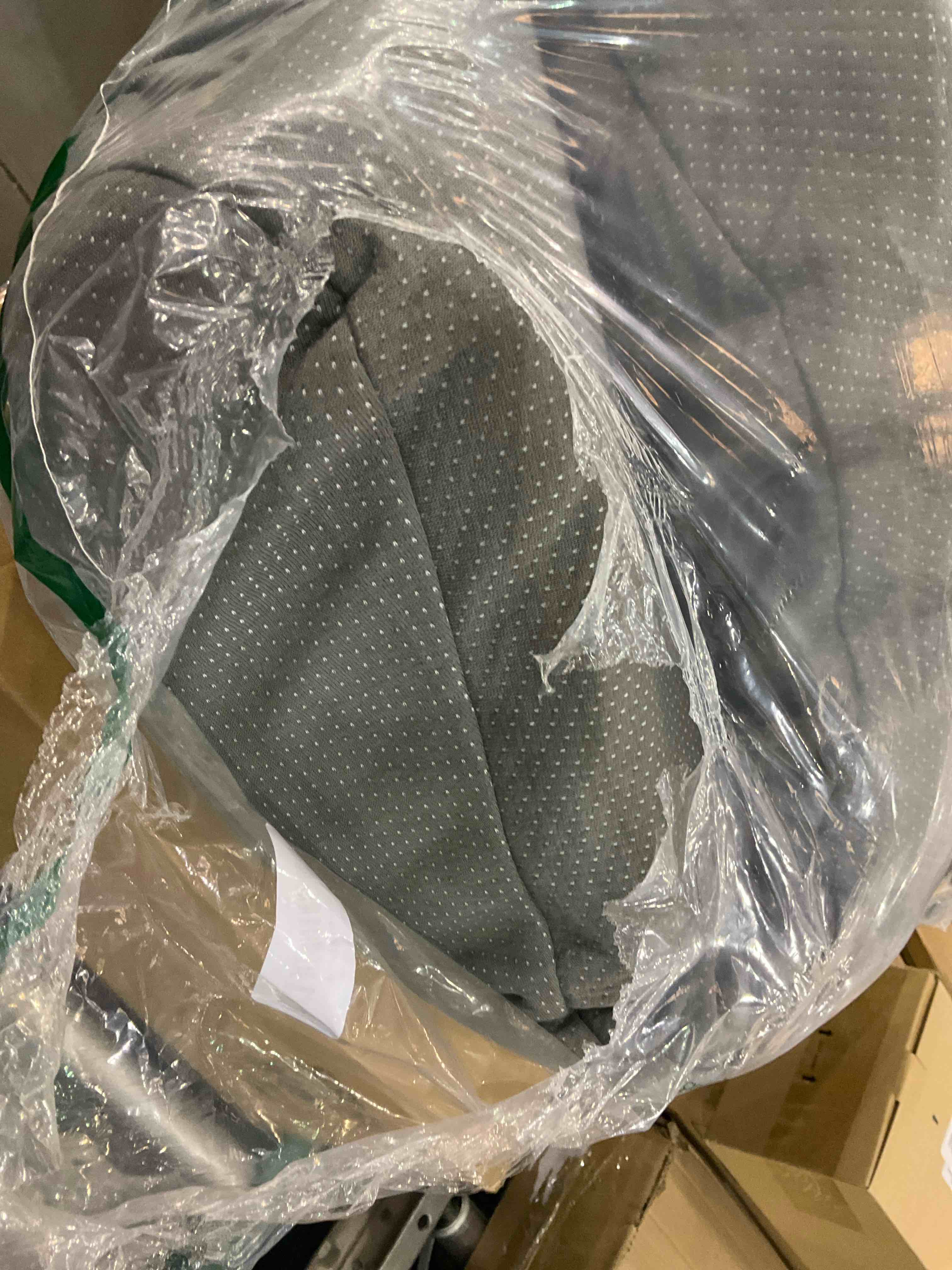 https://s3.amazonaws.com/lotting-images-prod/BargainHunt/EXS01185106_1710337453535.jpeg