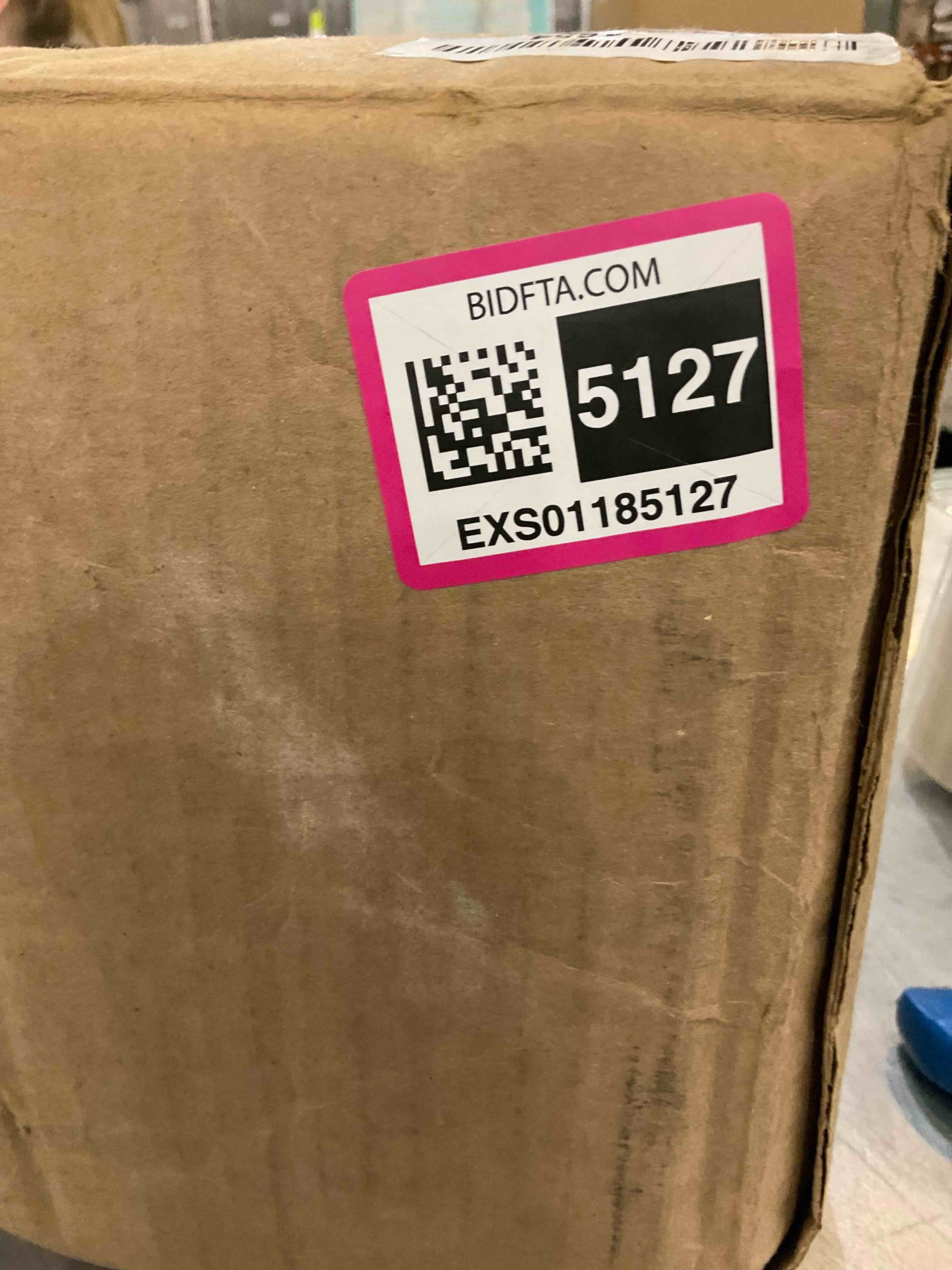 https://s3.amazonaws.com/lotting-images-prod/BargainHunt/EXS01185127_1710343994512.jpeg