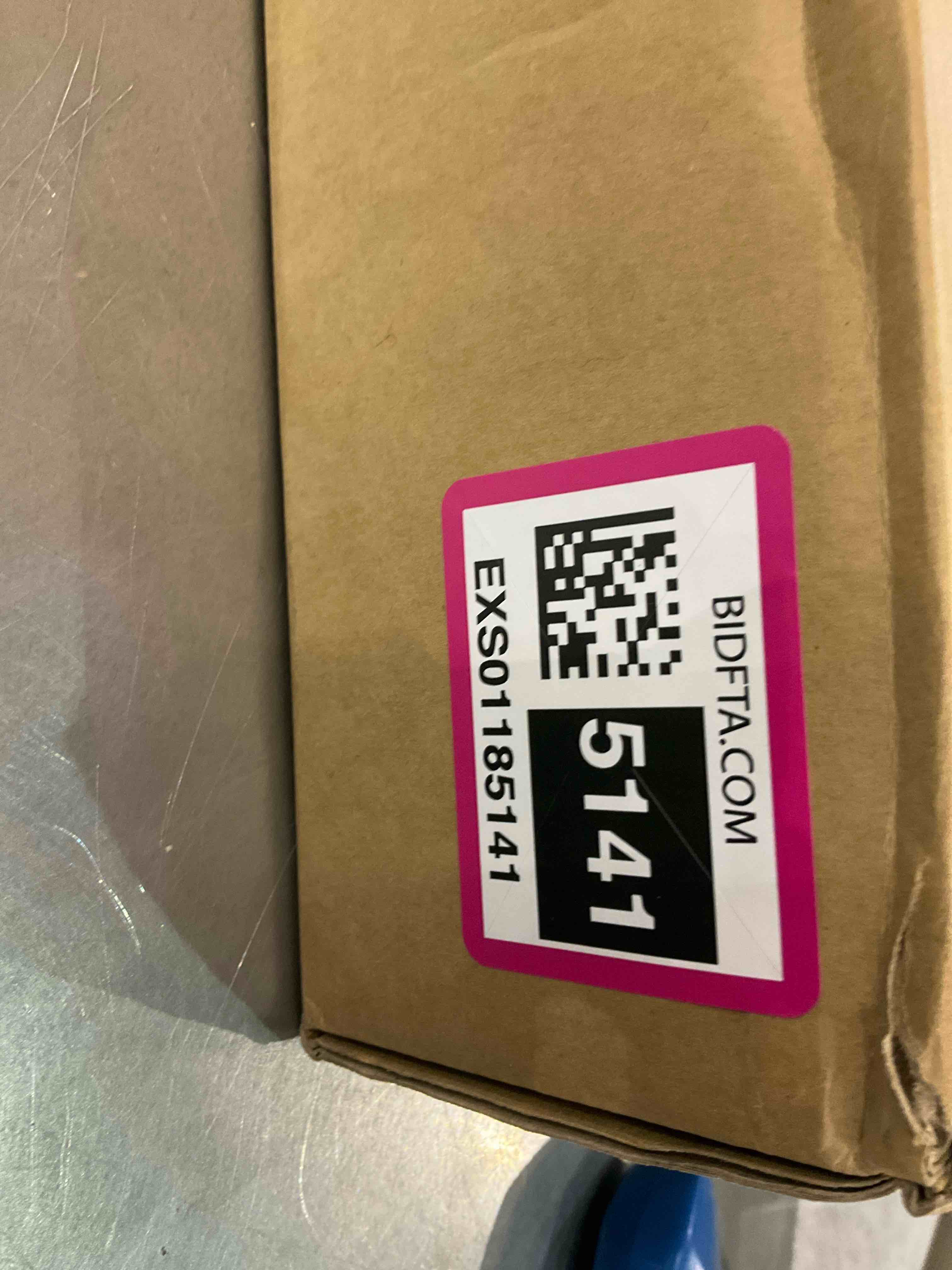 https://s3.amazonaws.com/lotting-images-prod/BargainHunt/EXS01185141_1710351160808.jpeg