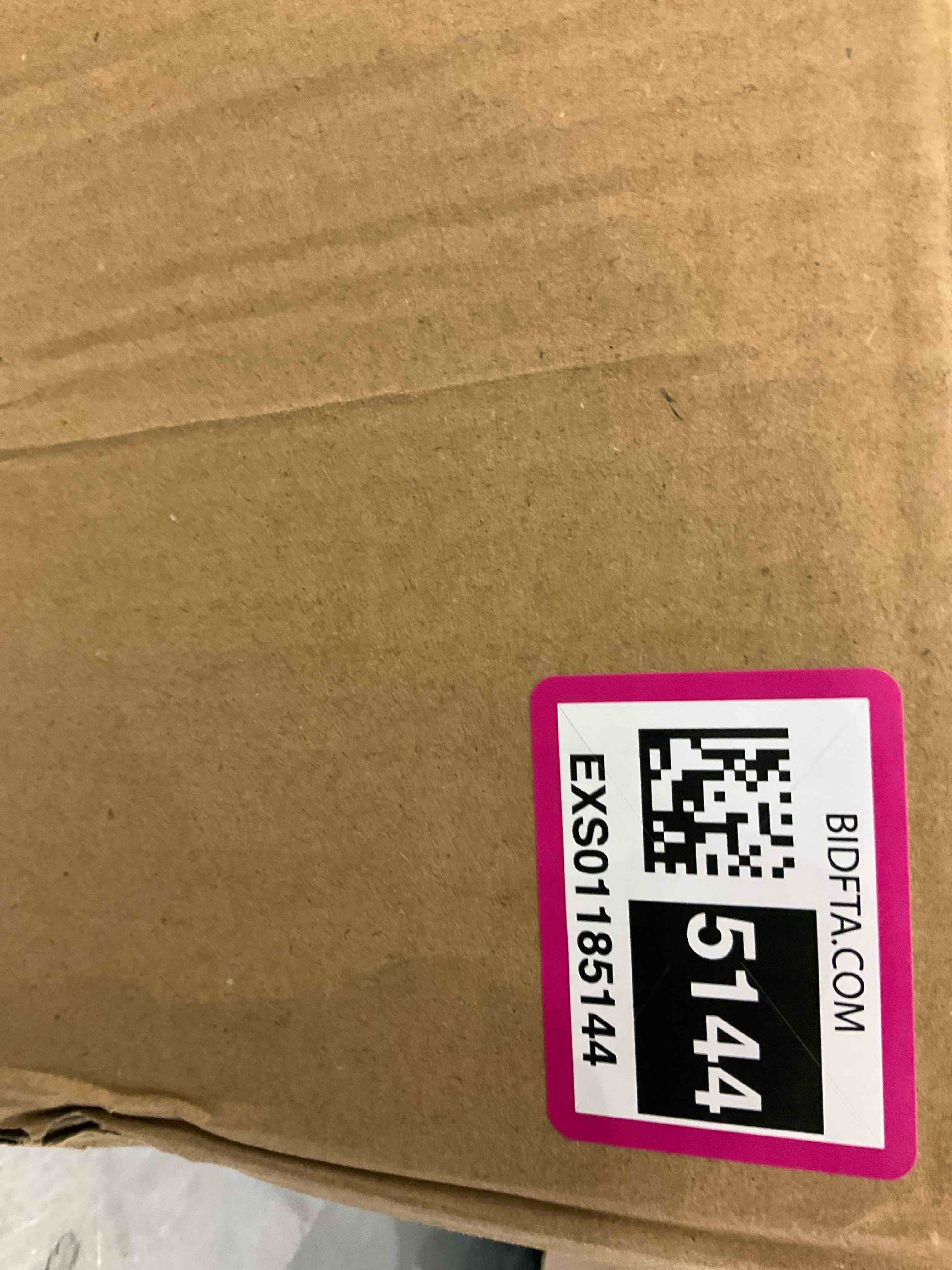 https://s3.amazonaws.com/lotting-images-prod/BargainHunt/EXS01185144_1710351747605.jpeg