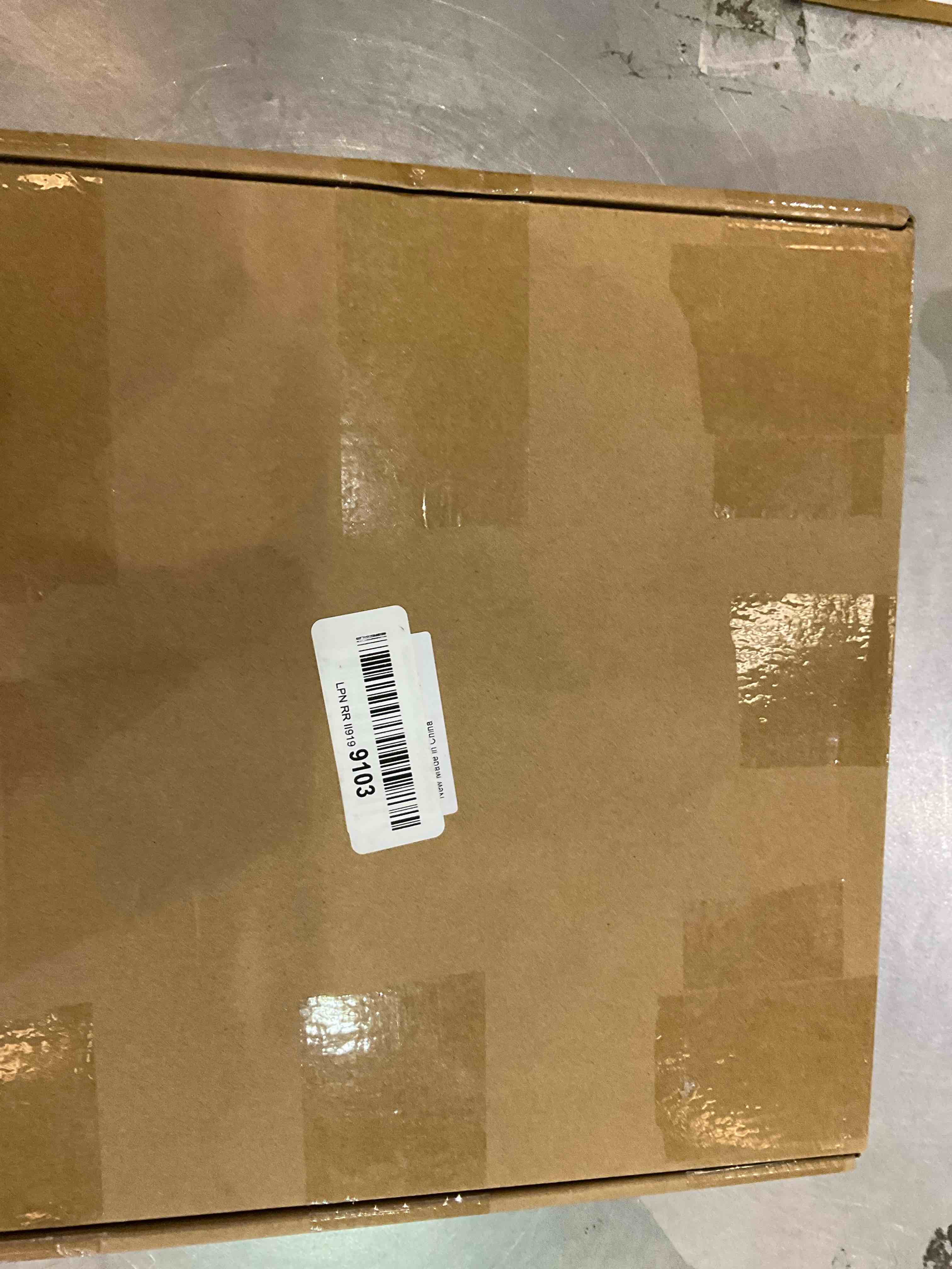 https://s3.amazonaws.com/lotting-images-prod/BargainHunt/EXS01185240_1710427952811.jpeg