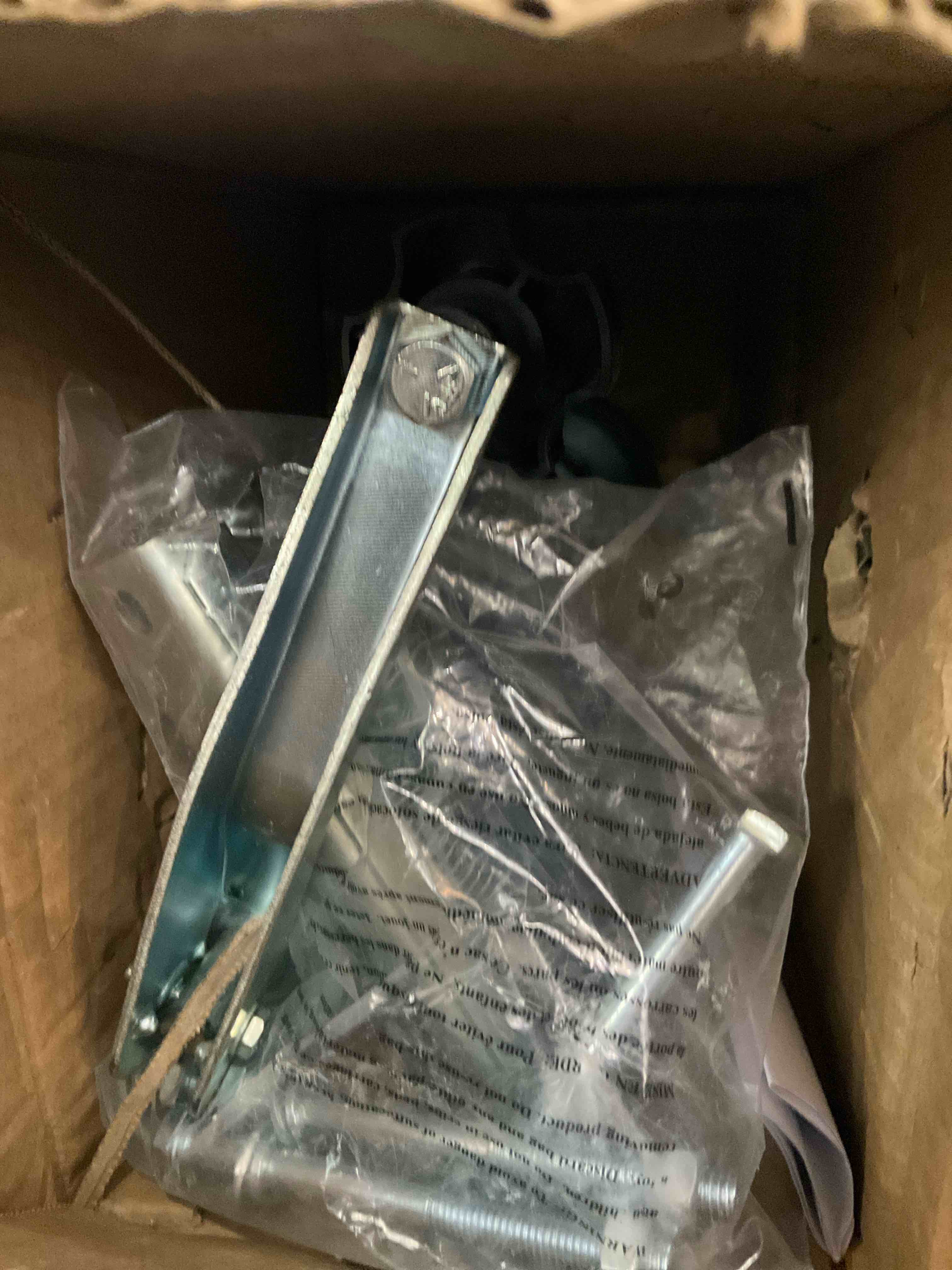 https://s3.amazonaws.com/lotting-images-prod/BargainHunt/EXS01185271_1710437671124.jpeg