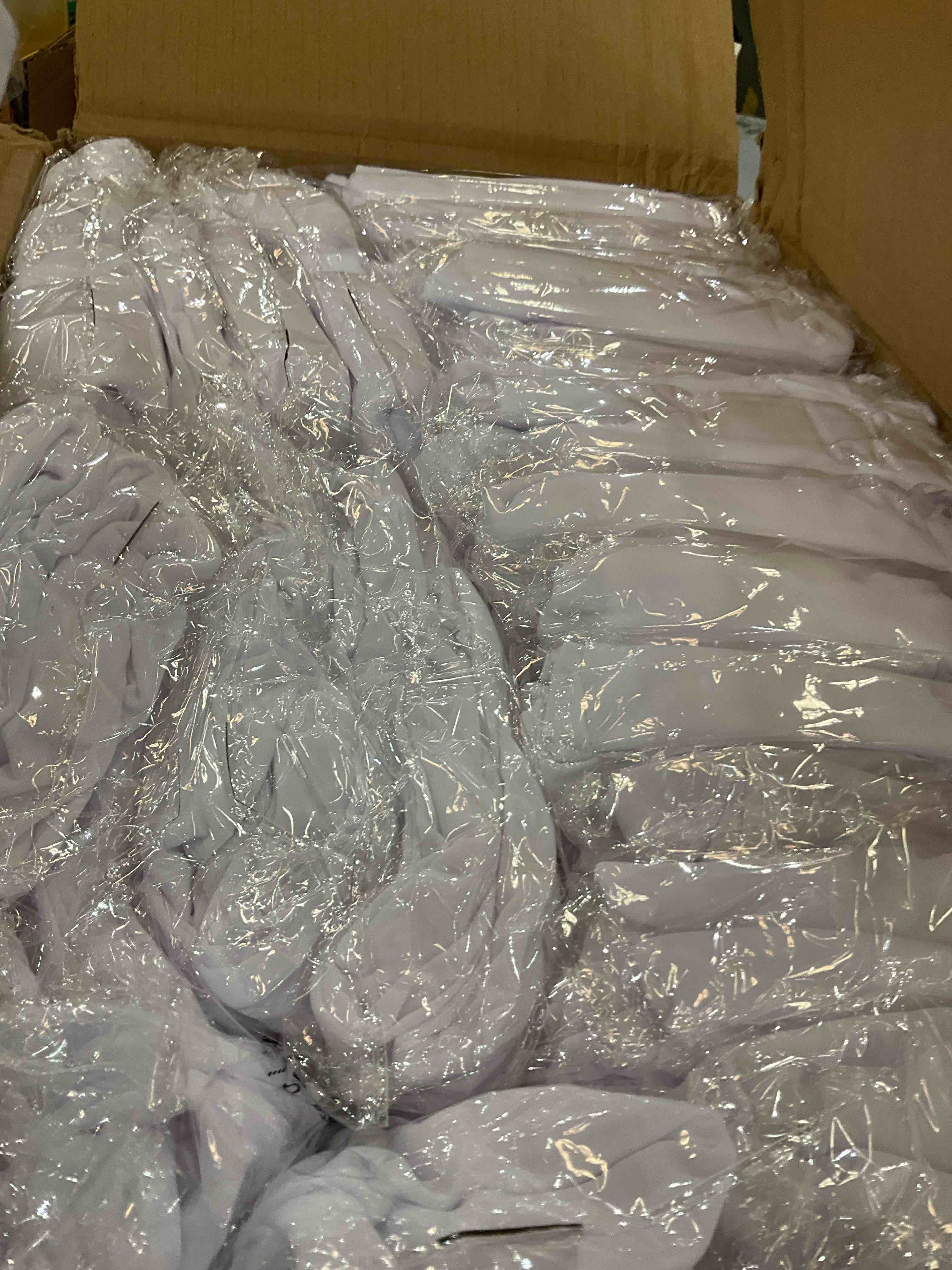 https://s3.amazonaws.com/lotting-images-prod/BargainHunt/EXS01185283_1710442038051.jpeg