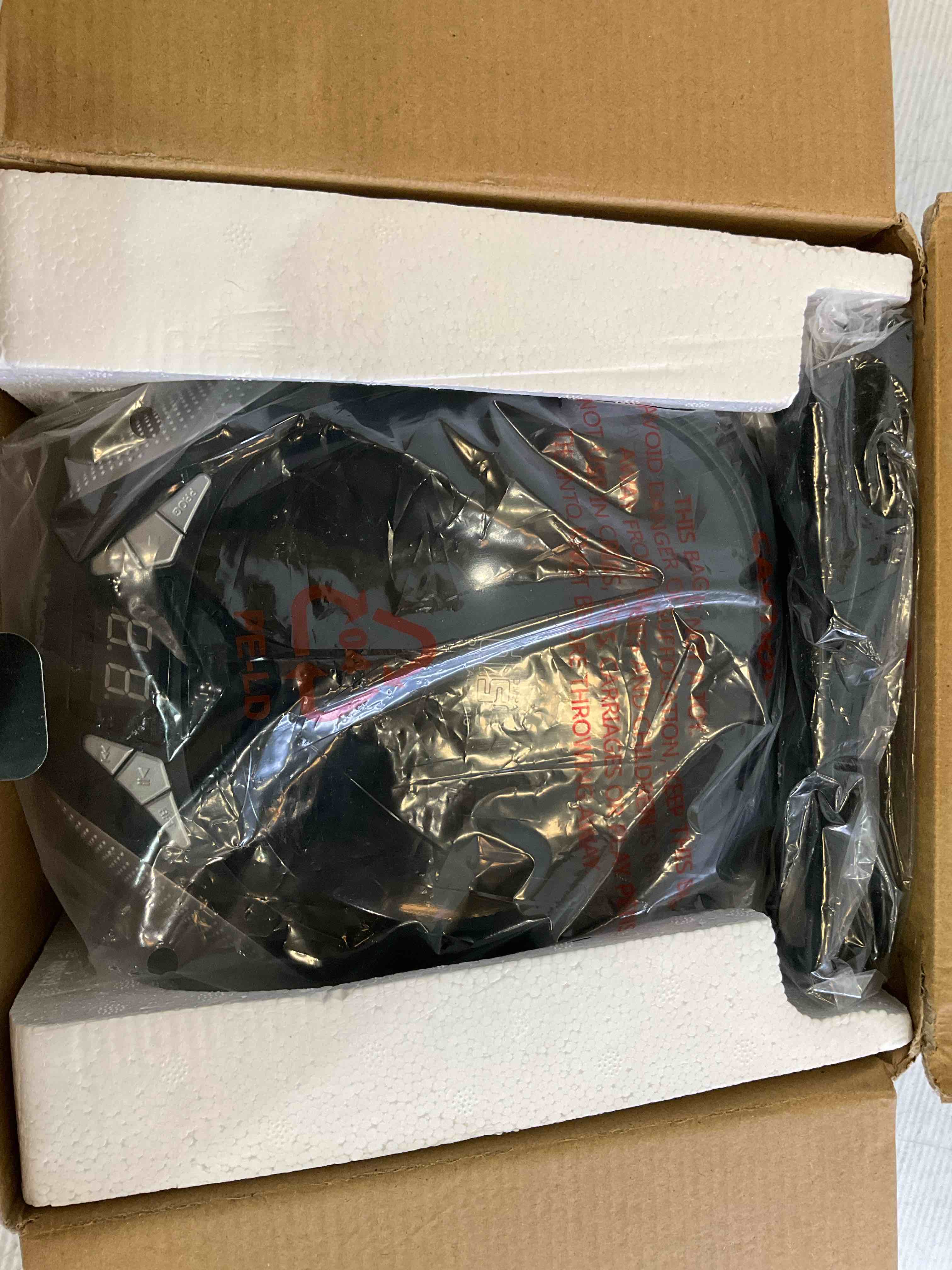 https://s3.amazonaws.com/lotting-images-prod/BargainHunt/EXS01185369_1715280841526.jpeg