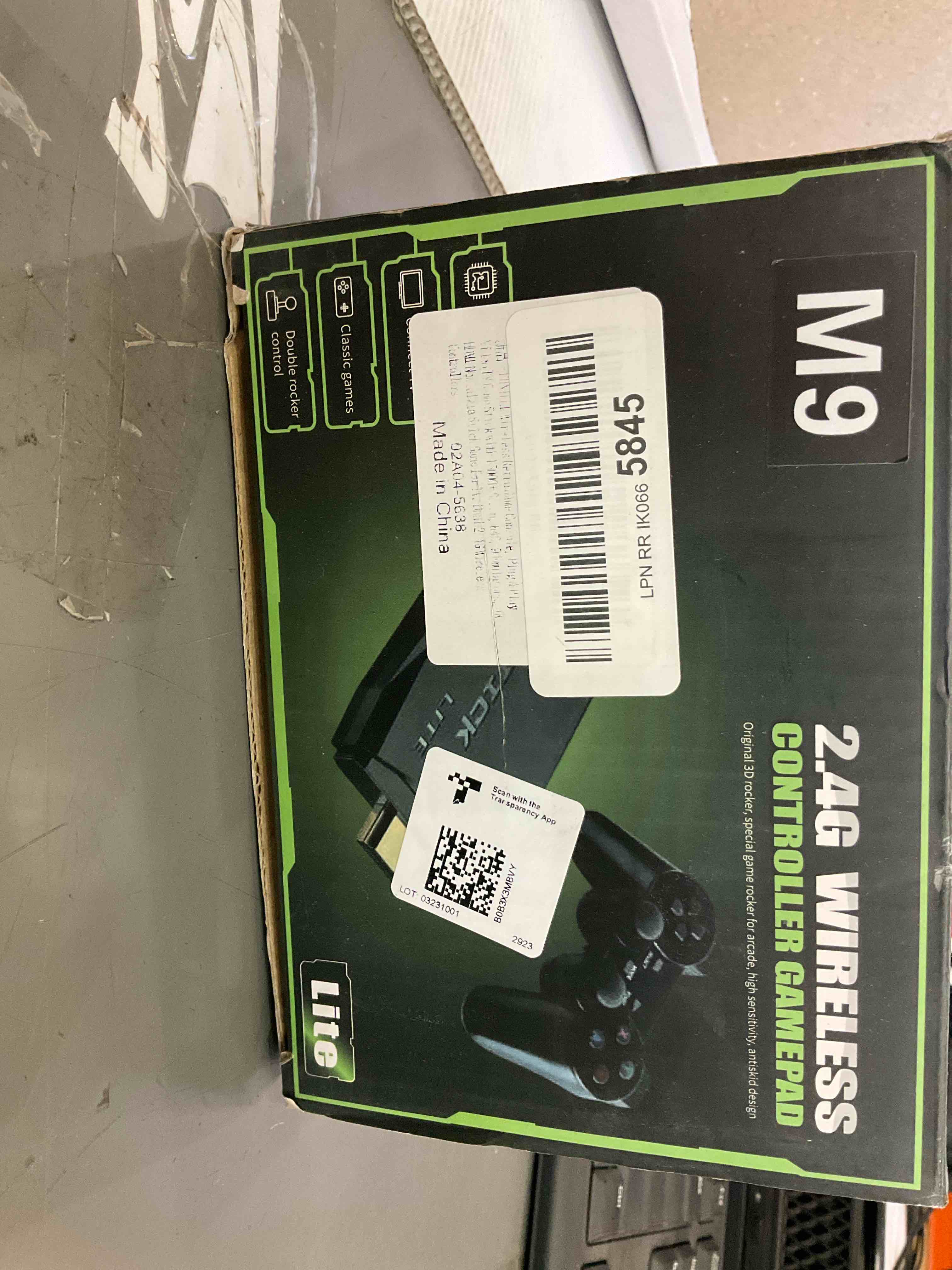 https://s3.amazonaws.com/lotting-images-prod/BargainHunt/EXS01185459_1716909193447.jpeg