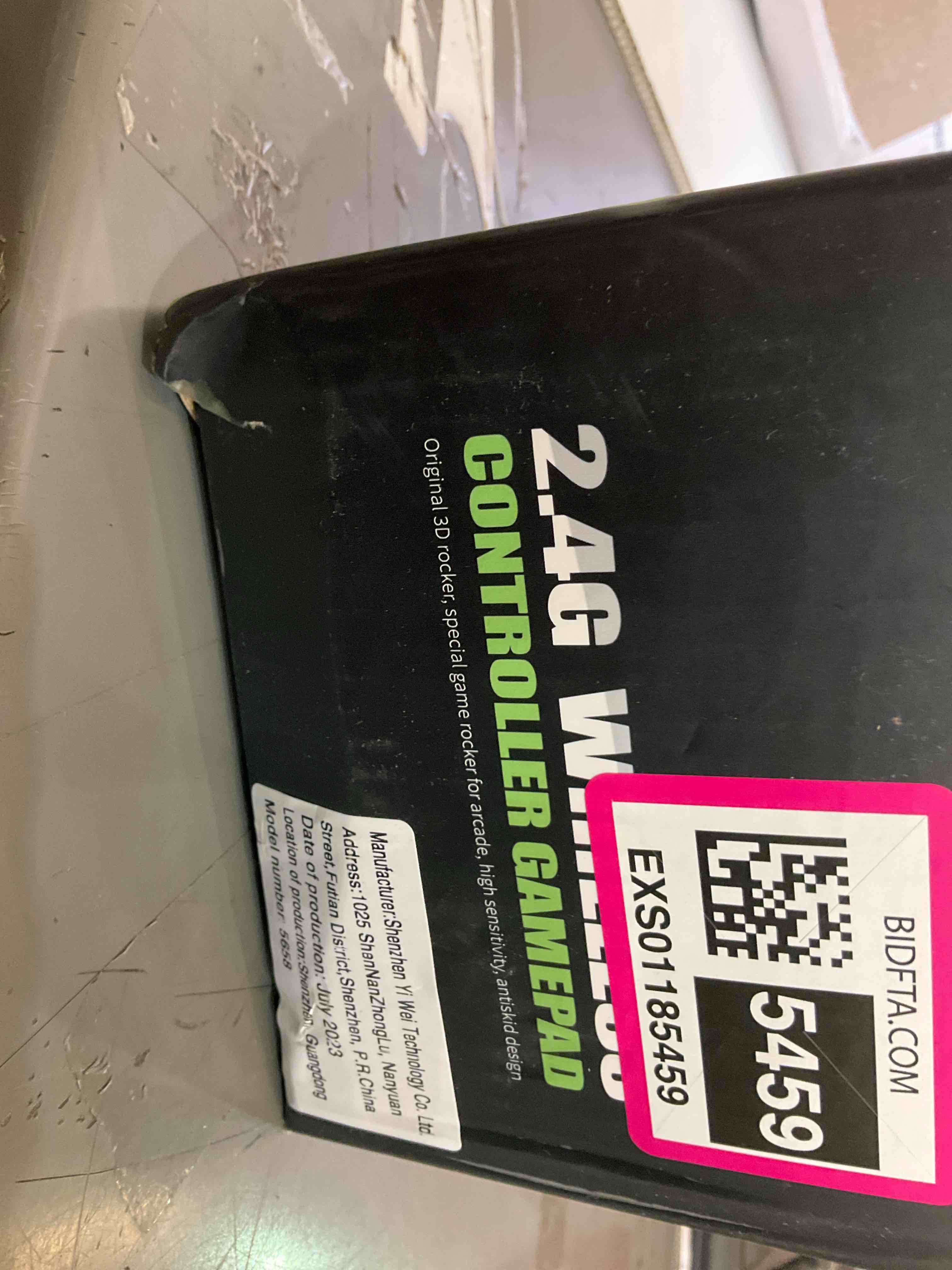 https://s3.amazonaws.com/lotting-images-prod/BargainHunt/EXS01185459_1716909240569.jpeg