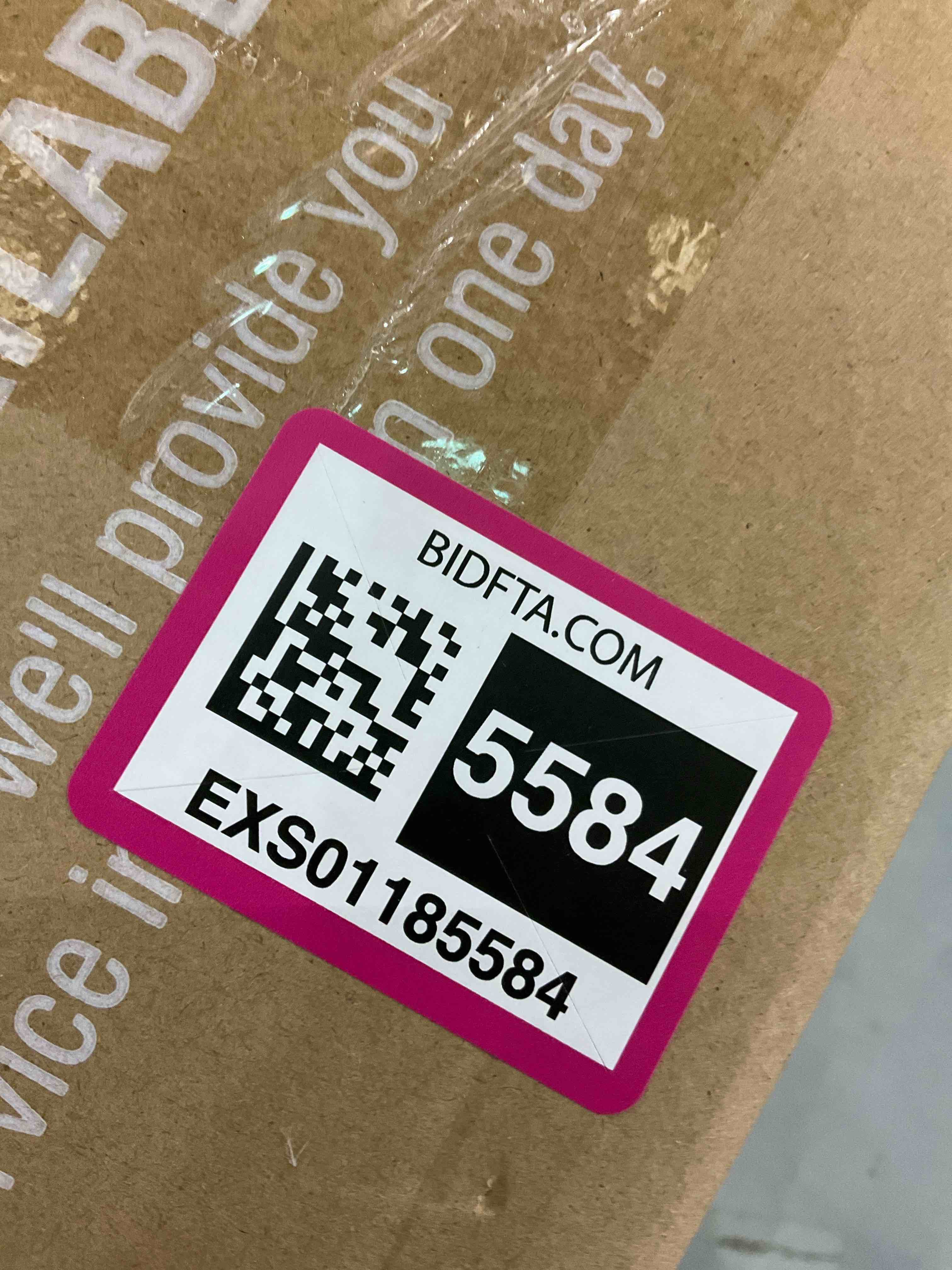https://s3.amazonaws.com/lotting-images-prod/BargainHunt/EXS01185584_1709559005932.jpeg