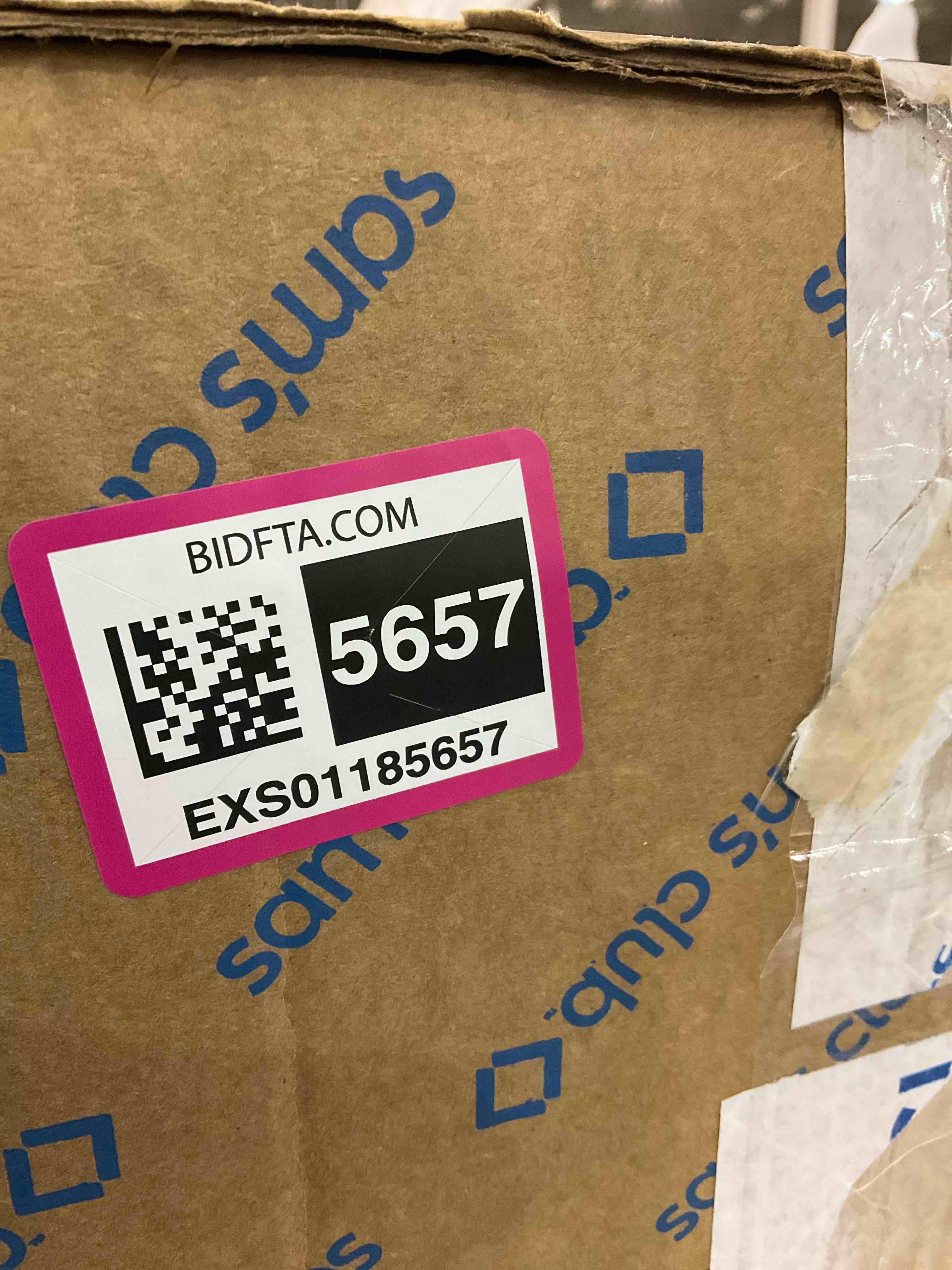 https://s3.amazonaws.com/lotting-images-prod/BargainHunt/EXS01185657_1709642814515.jpeg