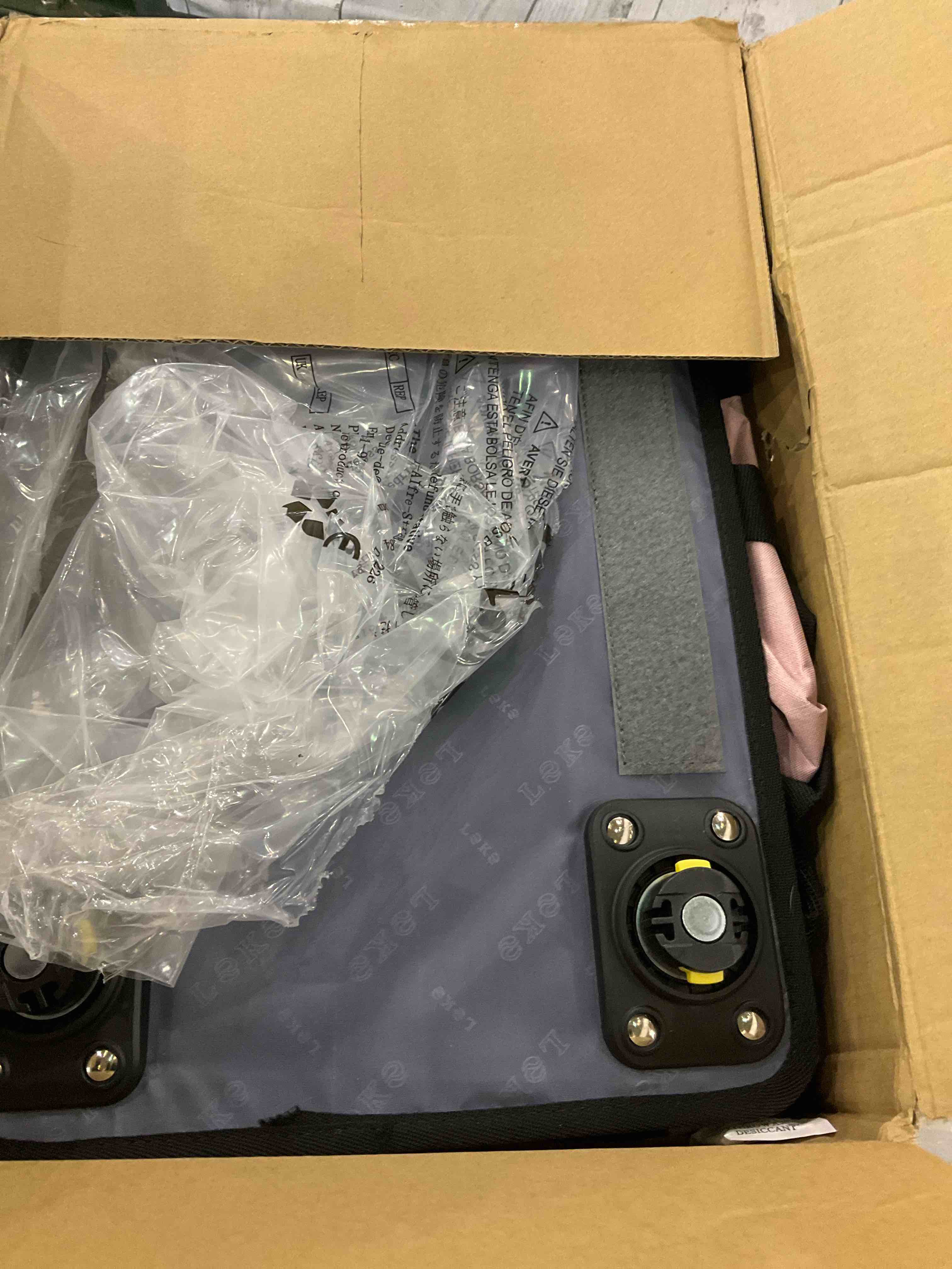 https://s3.amazonaws.com/lotting-images-prod/BargainHunt/EXS01185709_1709668977309.jpeg