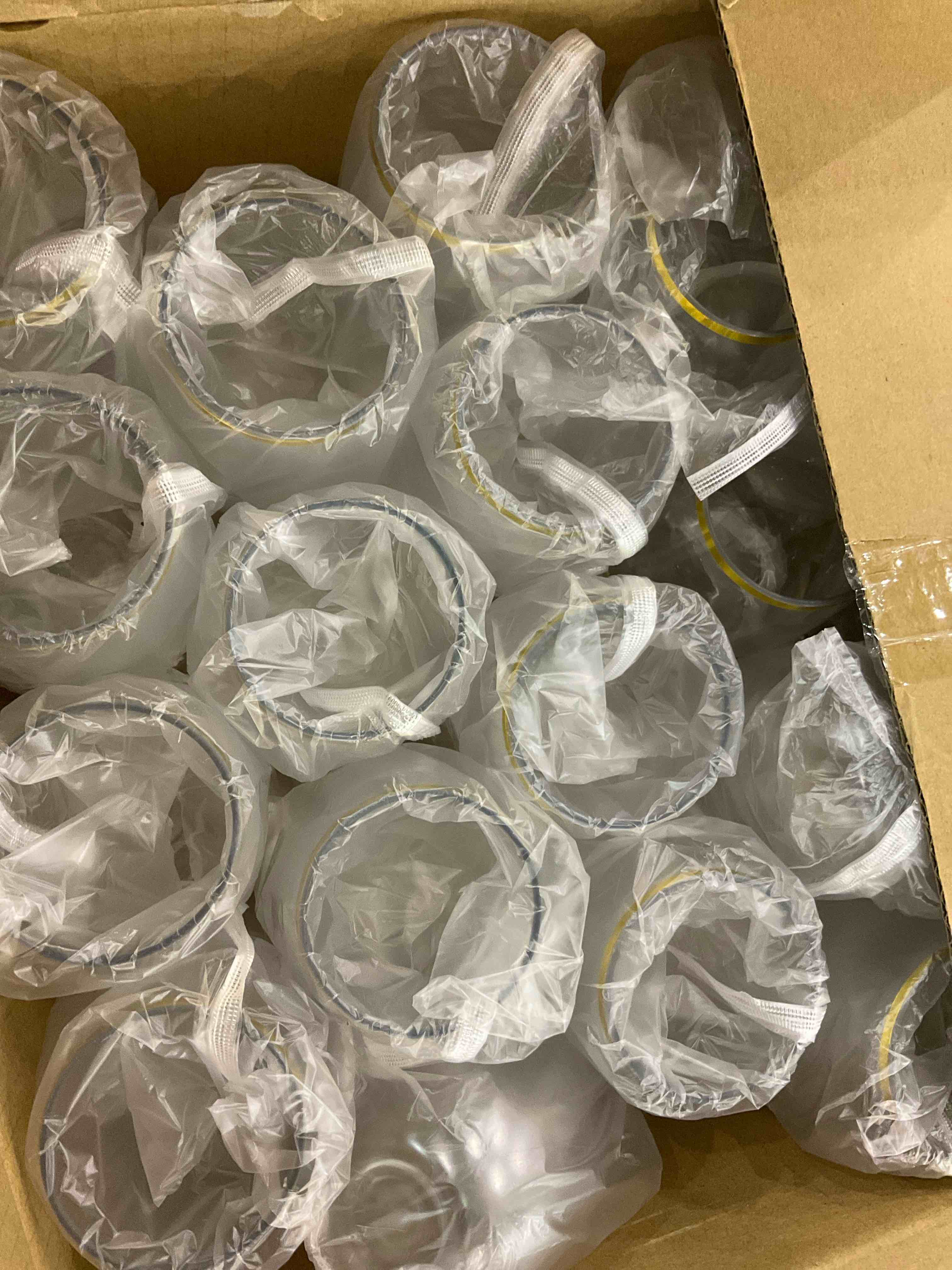 https://s3.amazonaws.com/lotting-images-prod/BargainHunt/EXS01185952_1709902068386.jpeg