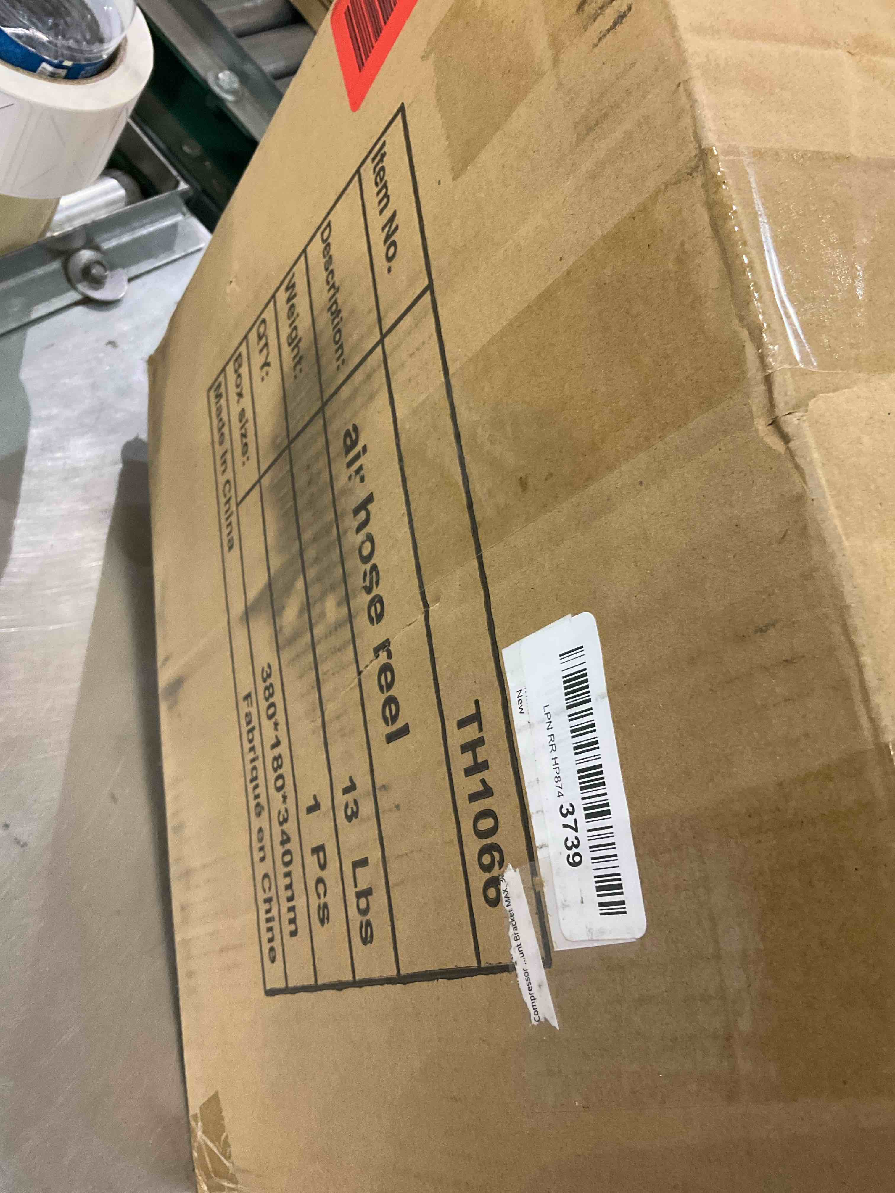 https://s3.amazonaws.com/lotting-images-prod/BargainHunt/EXS01185955_1709902373688.jpeg