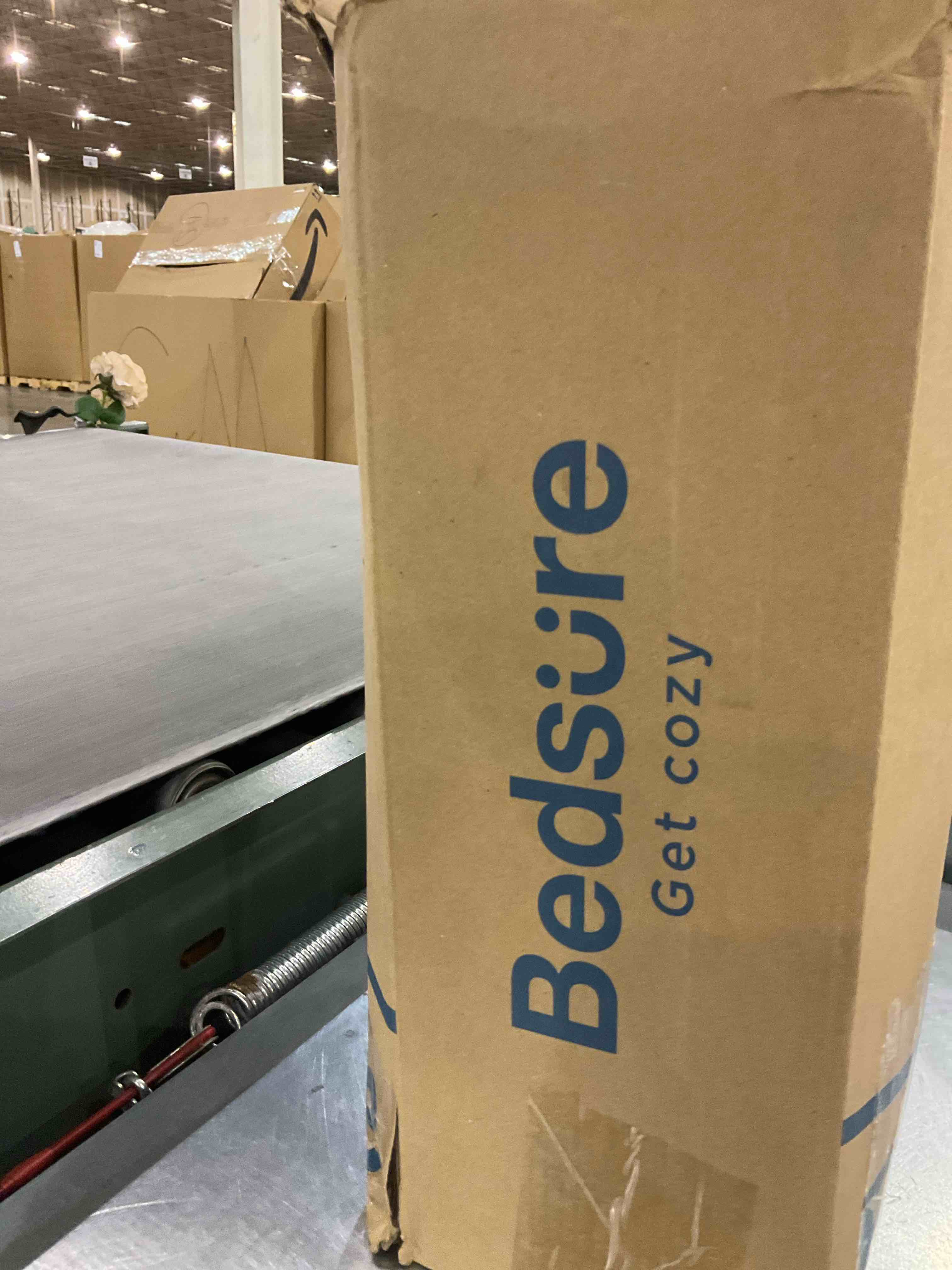 Bedsure Queen Comforter Set - Ivory White Comforter Queen Size, Soft Bedding for All Seasons, Cationic Dyed Bedding Set, 3 Pieces, 1 Comforter (88"x88") and 2 Pillow Shams (20"x26"+2")