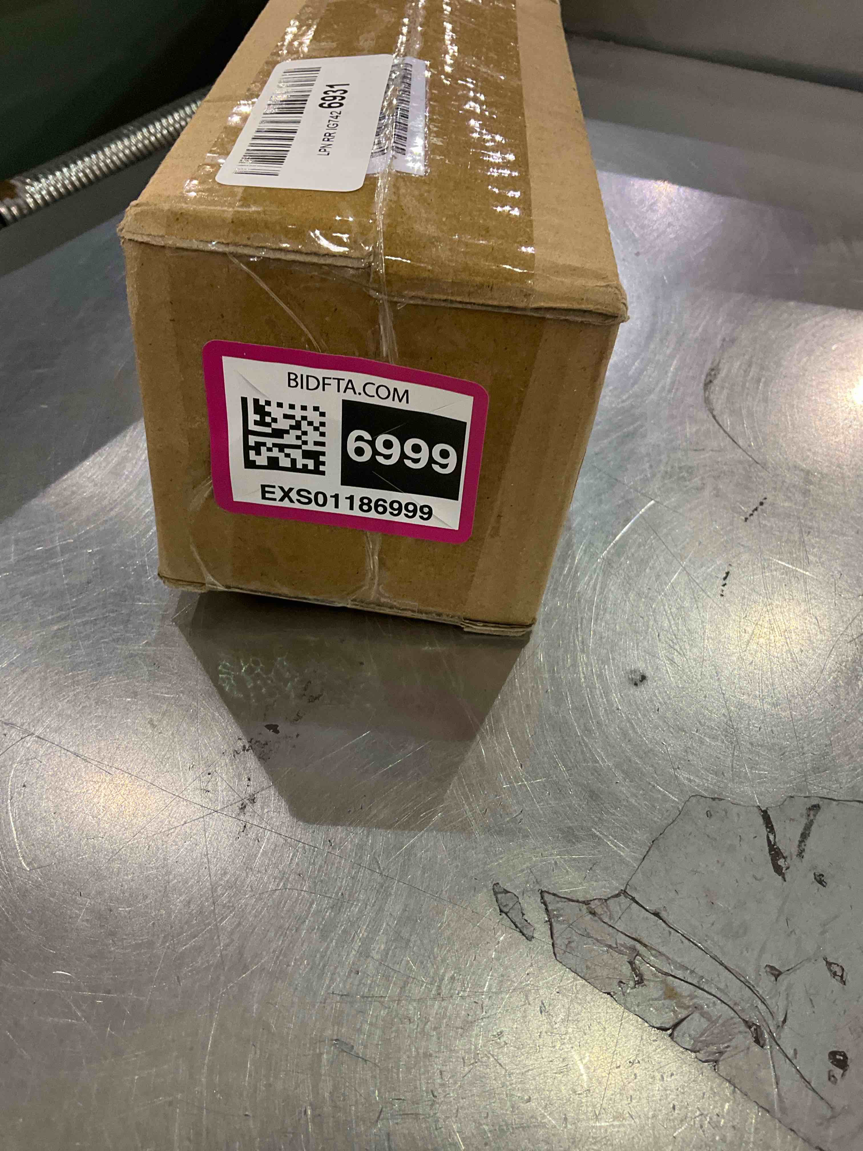https://s3.amazonaws.com/lotting-images-prod/BargainHunt/EXS01186999_1709649385145.jpeg