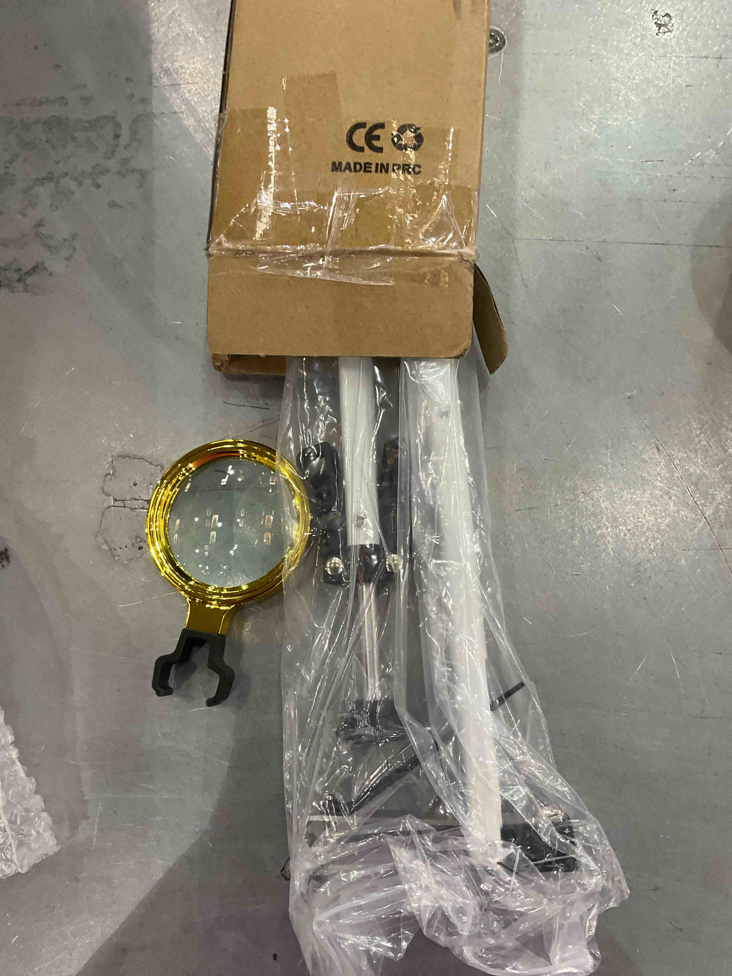 https://s3.amazonaws.com/lotting-images-prod/BargainHunt/EXS01187066_1710253697177.jpeg